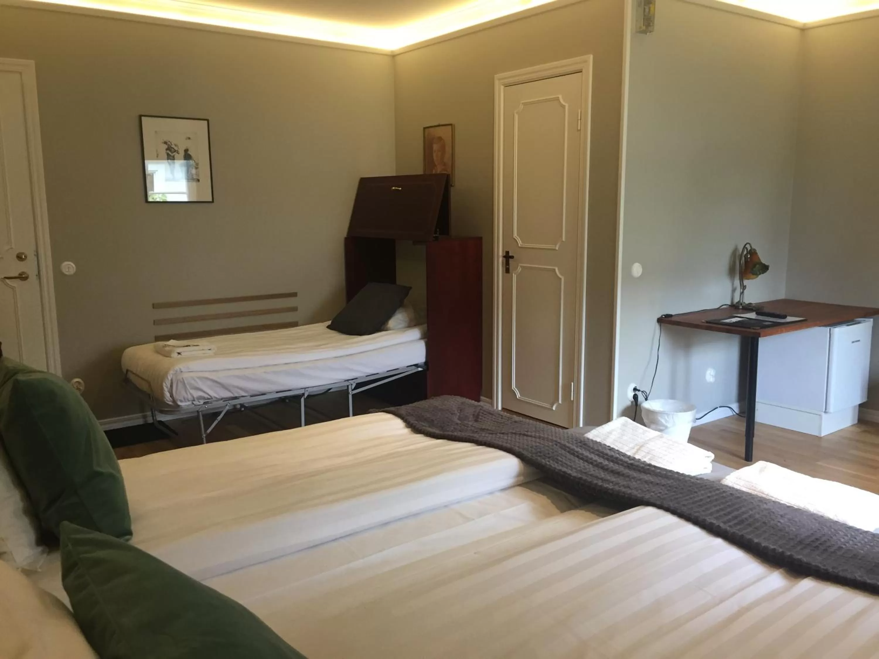 Photo of the whole room, Bed in Södra Hotellet