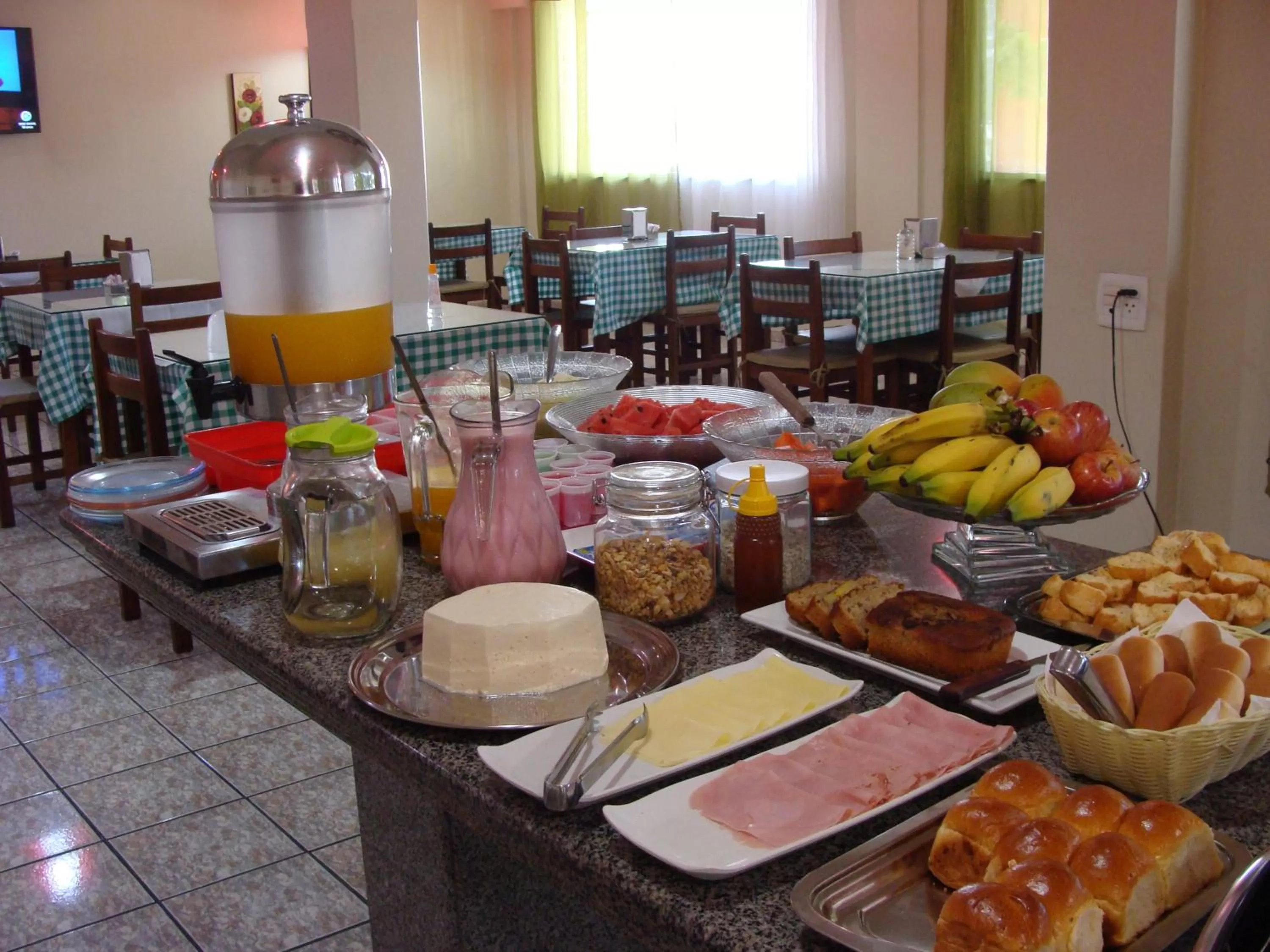 Breakfast in Hotel Primavera