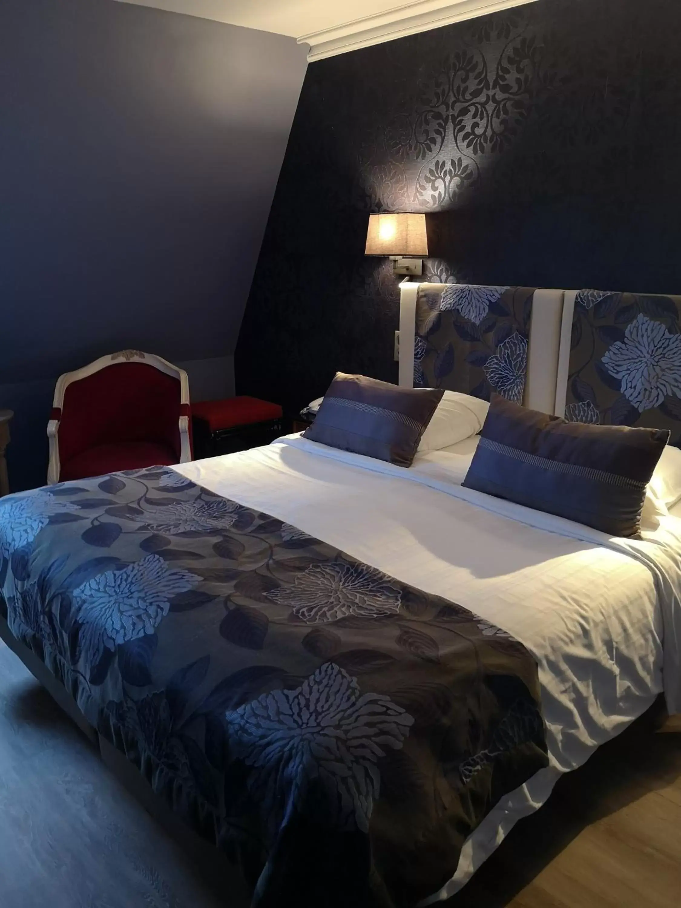 Superior Double Room in Villa Augeval Hôtel de charme & Spa Superior Double Room in Villa Augeval Hôtel de charme & Spa