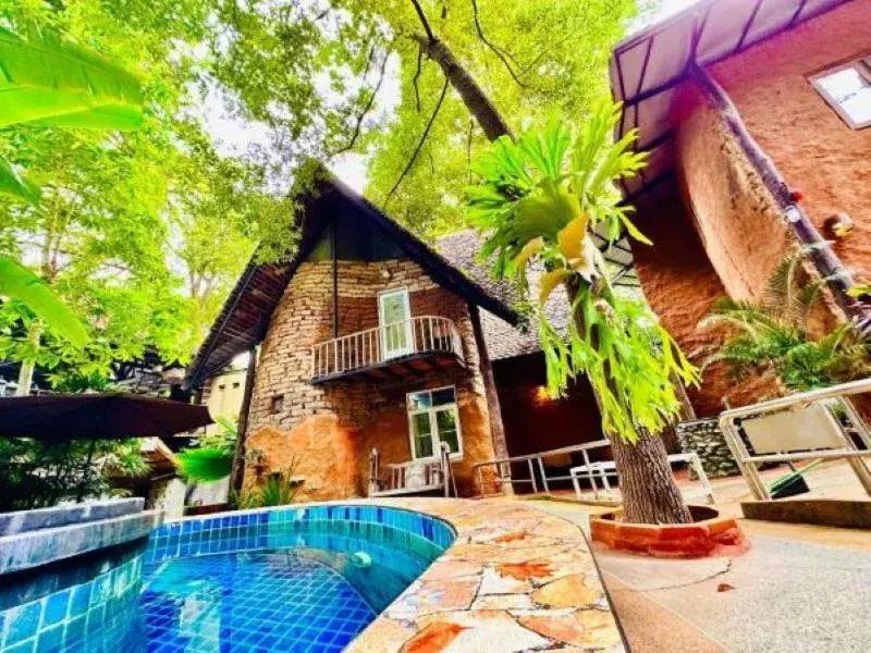 Bungalow in Hern Lhin Natural Resort Bungalow in Hern Lhin Natural Resort