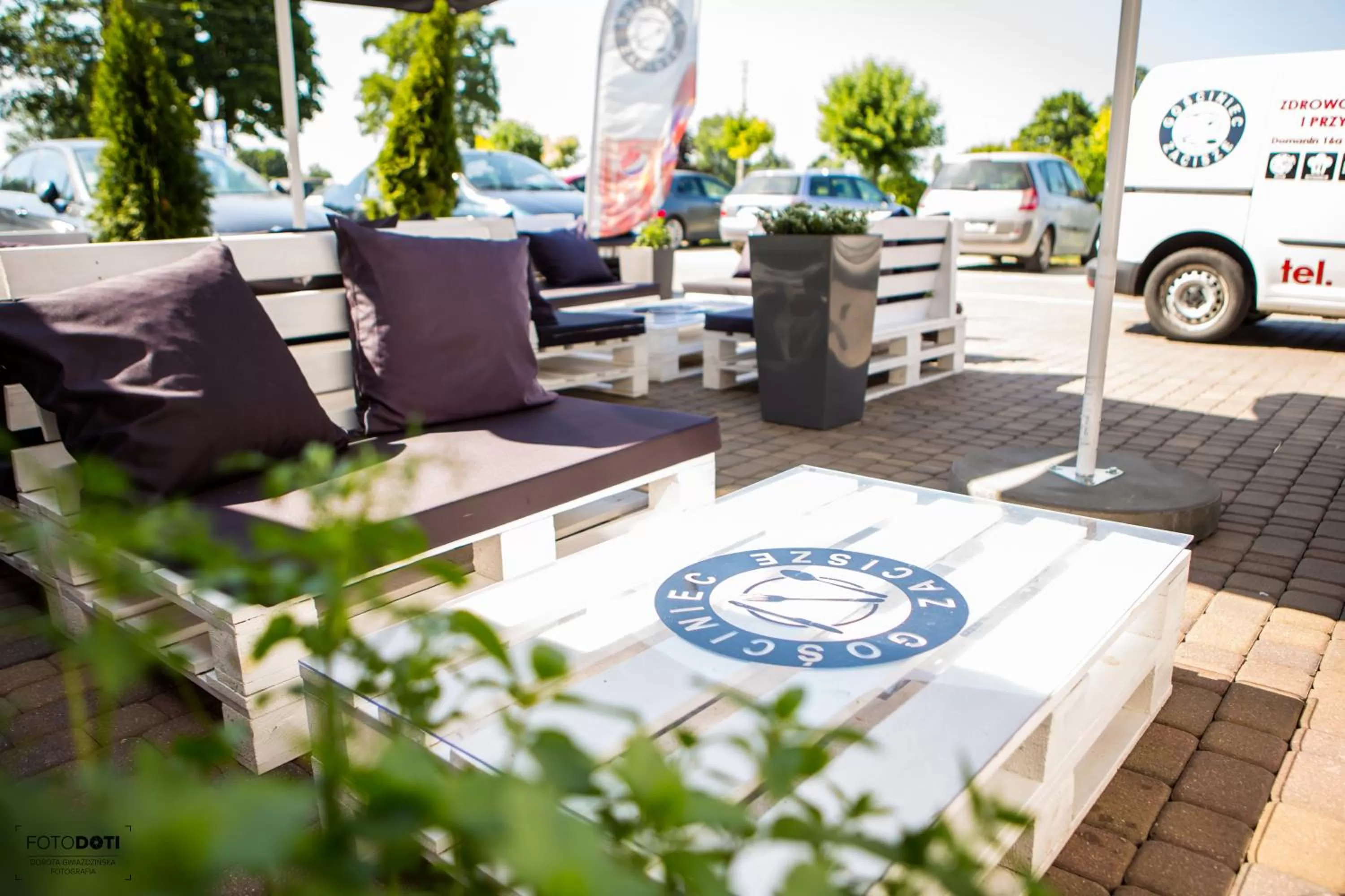 GOŚCINIEC ZACISZE - pokoje & restauracja blisko A2 Dąbie - Uniejów