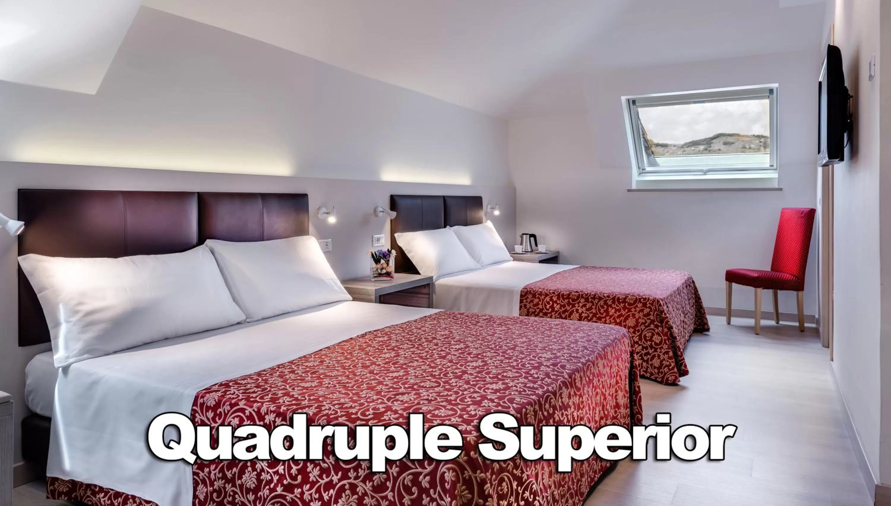 Bedroom, Bed in Hotel Boston