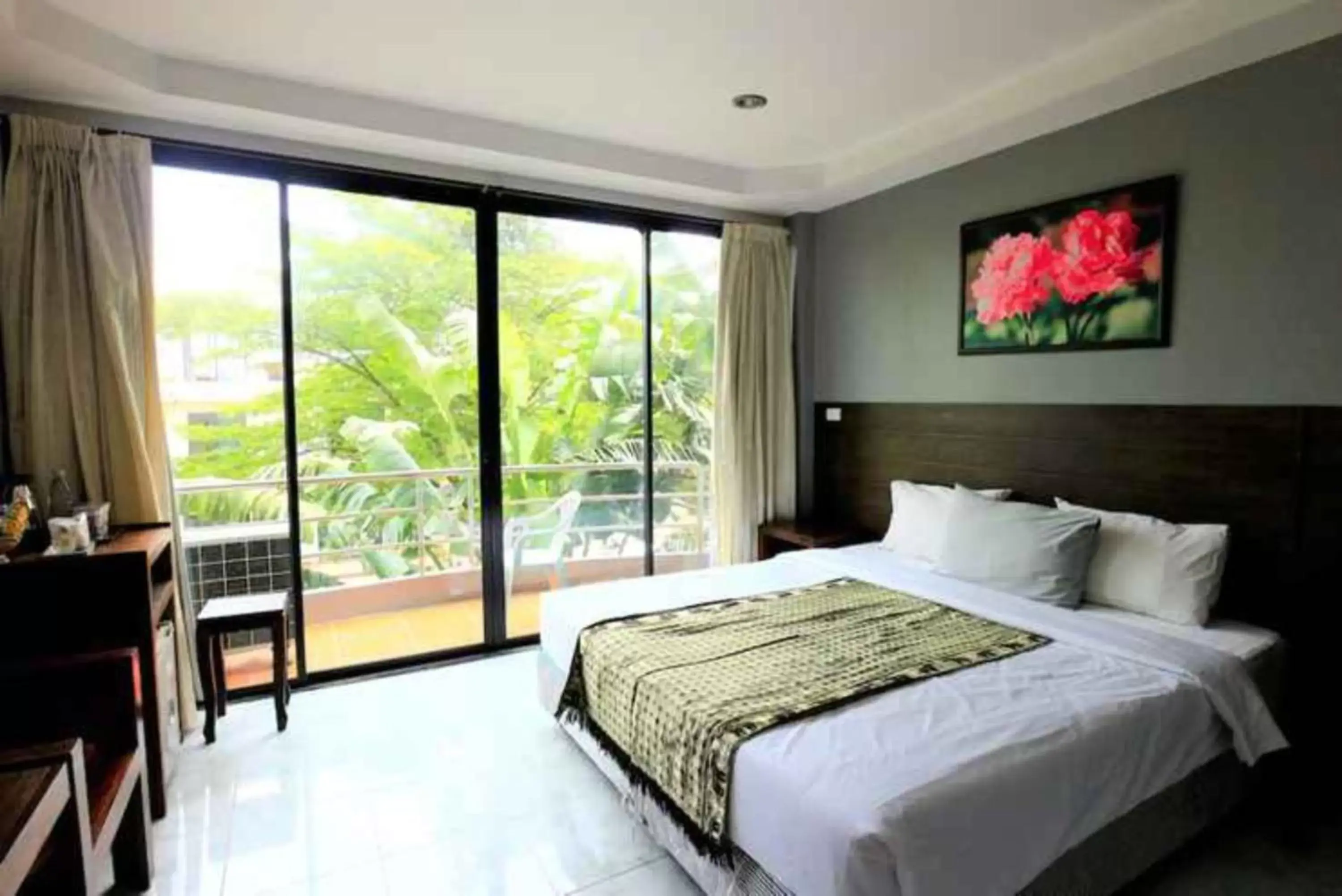 Standard King Room in Platinum Place Standard King Room in Platinum Place