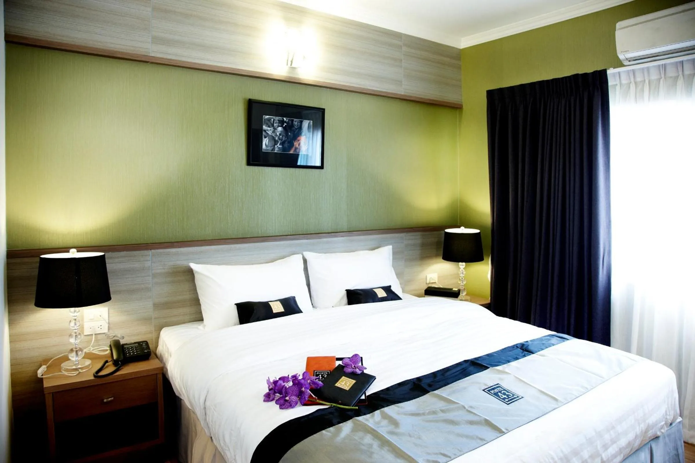 Bed in Poste 43 Residence