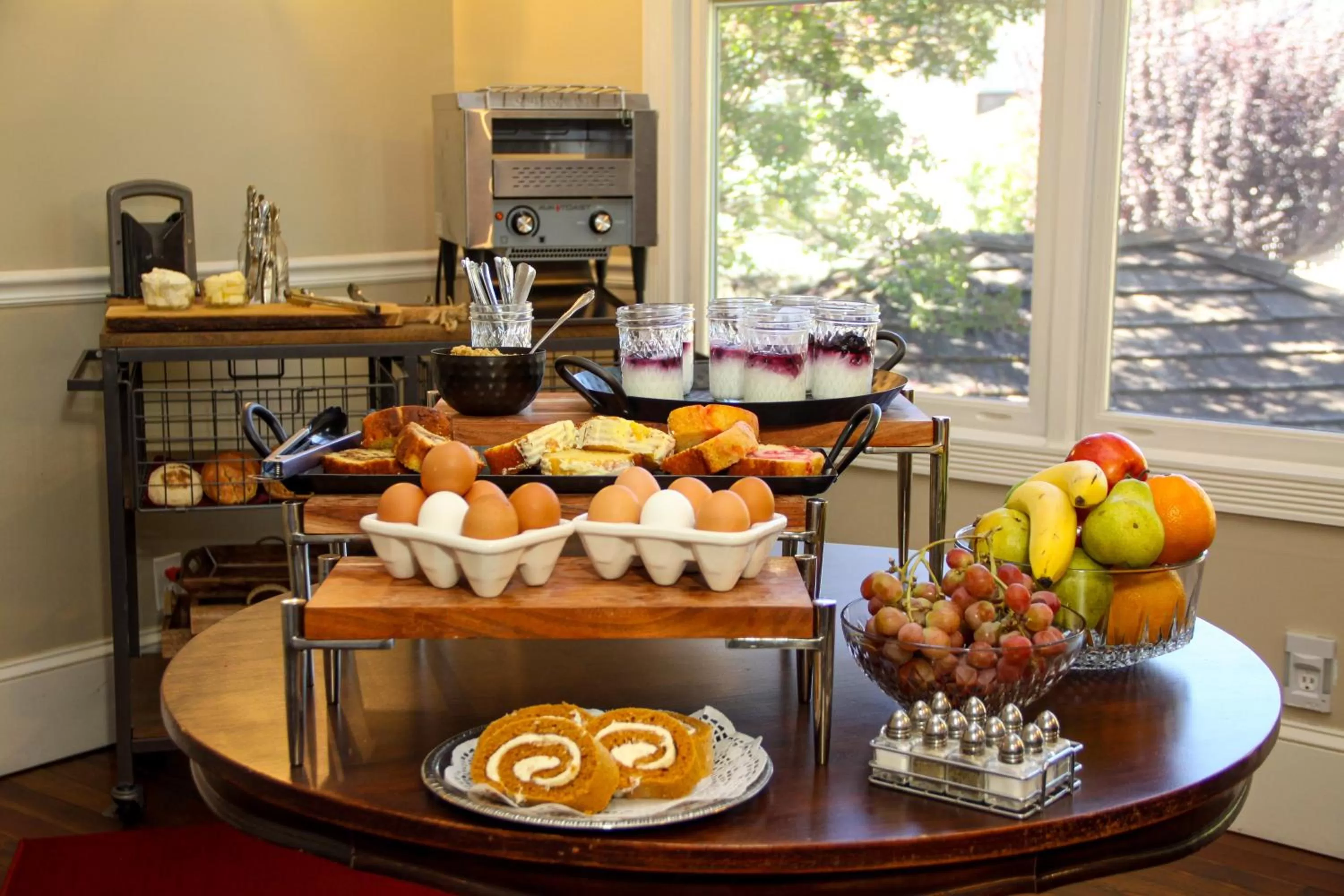 Continental breakfast in The Inn at 161