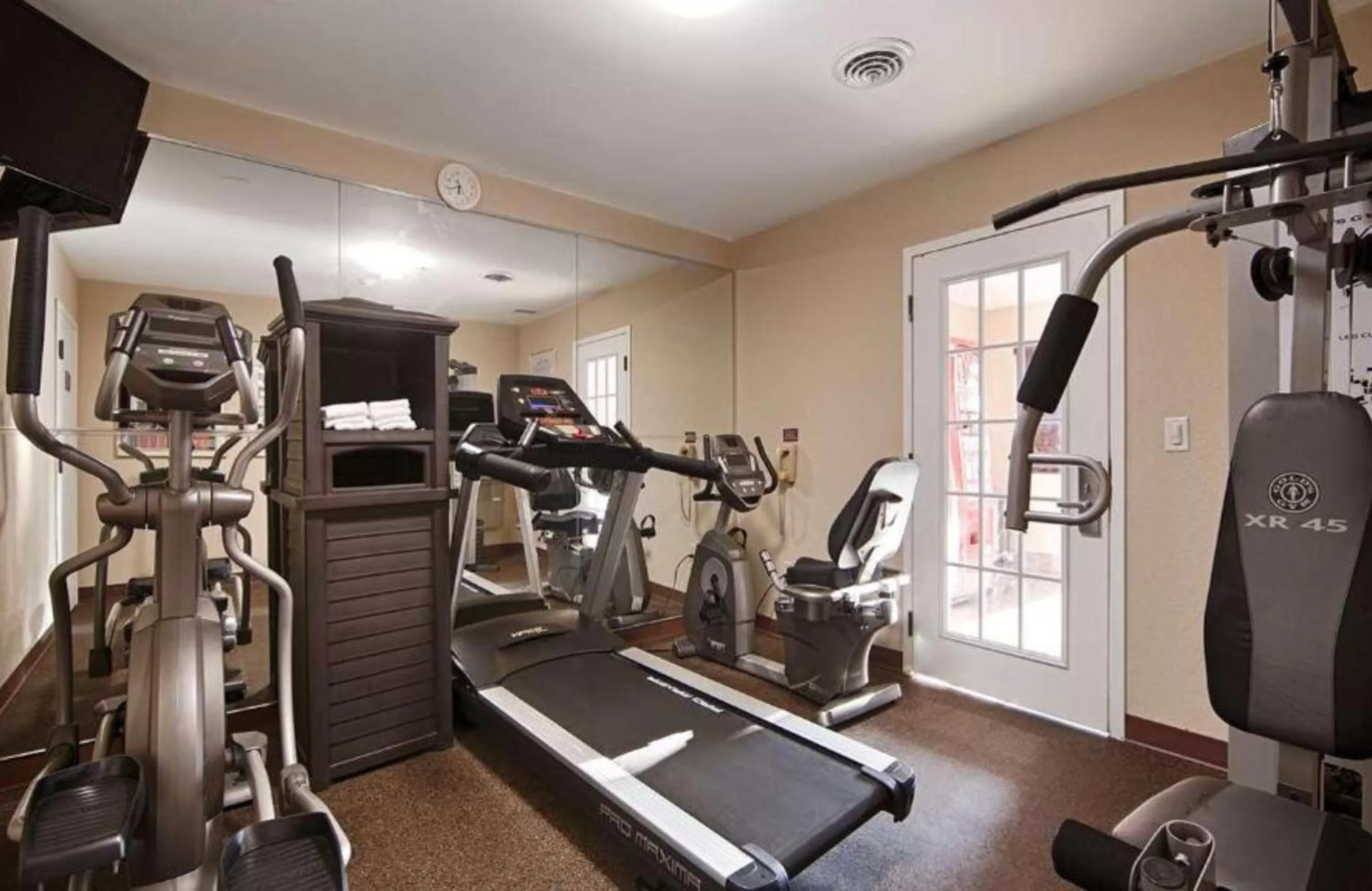 Fitness centre/facilities in Best Western Executive Inn