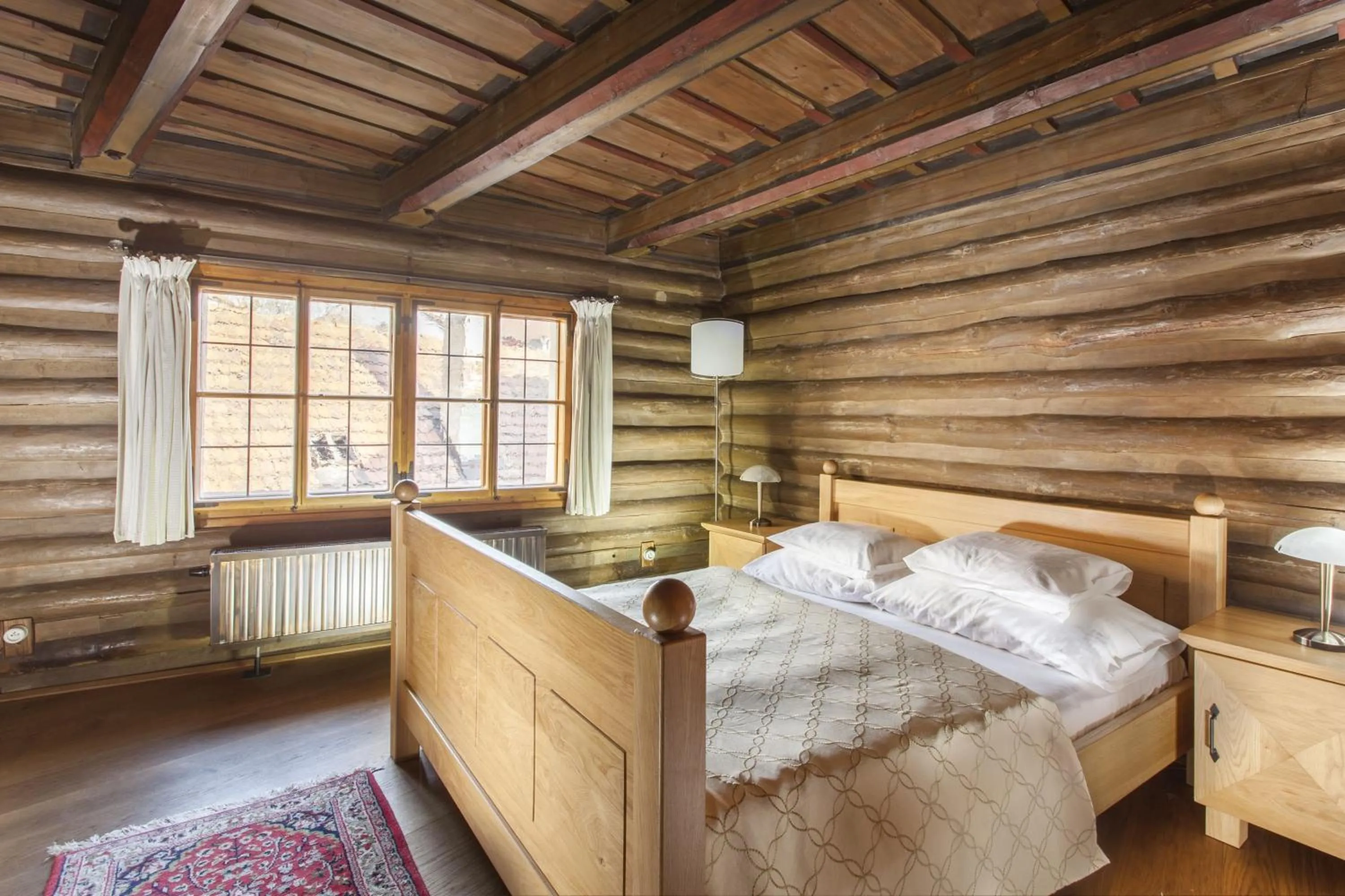 Bedroom, Bed in Hotel At the Green Grape