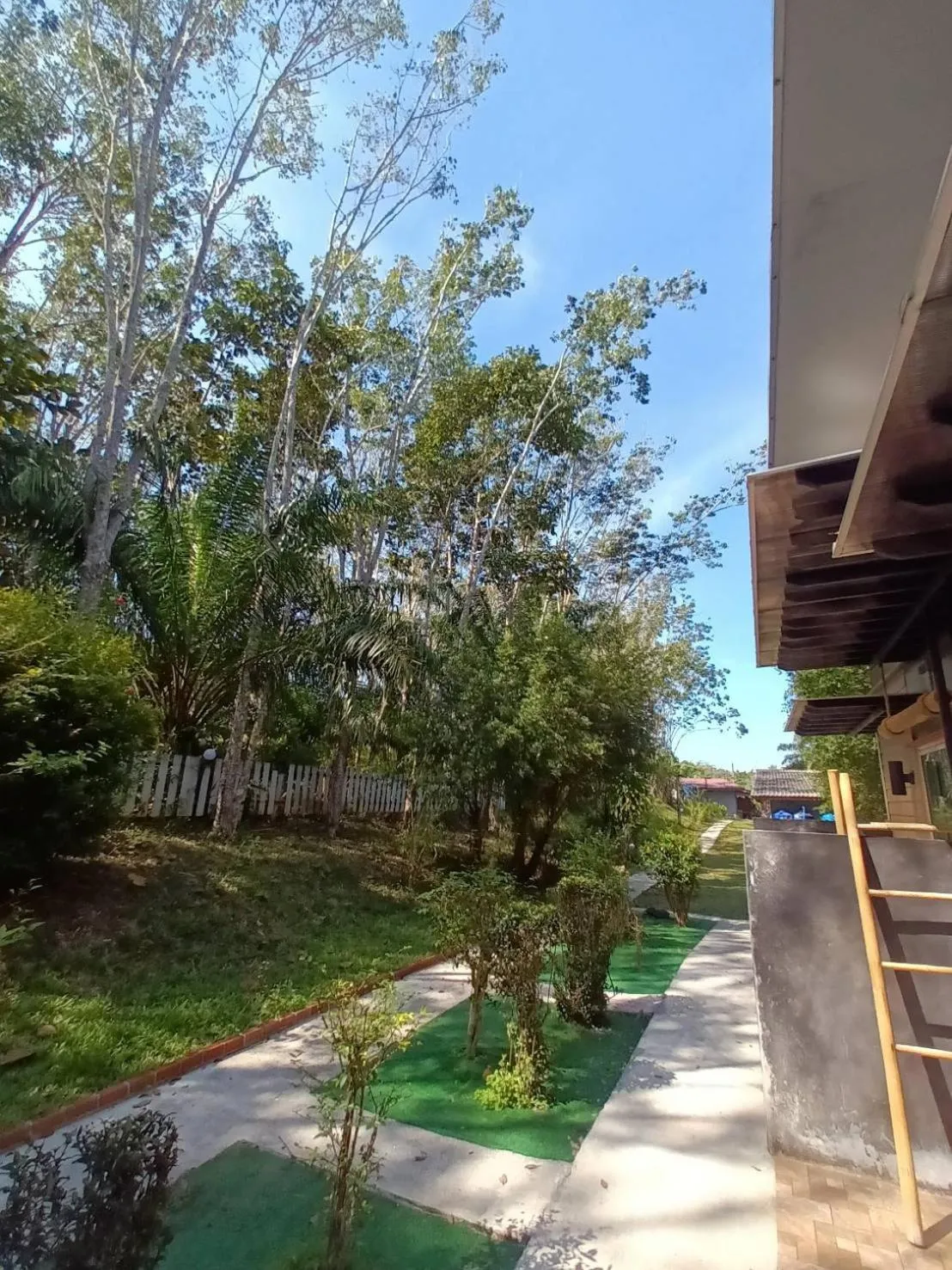 Garden in BaanPhong Lanta