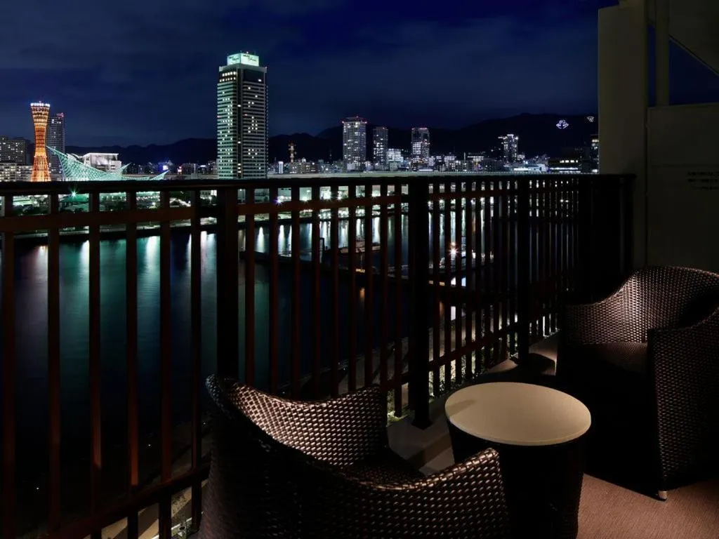 Kobe Minato Onsen Ren