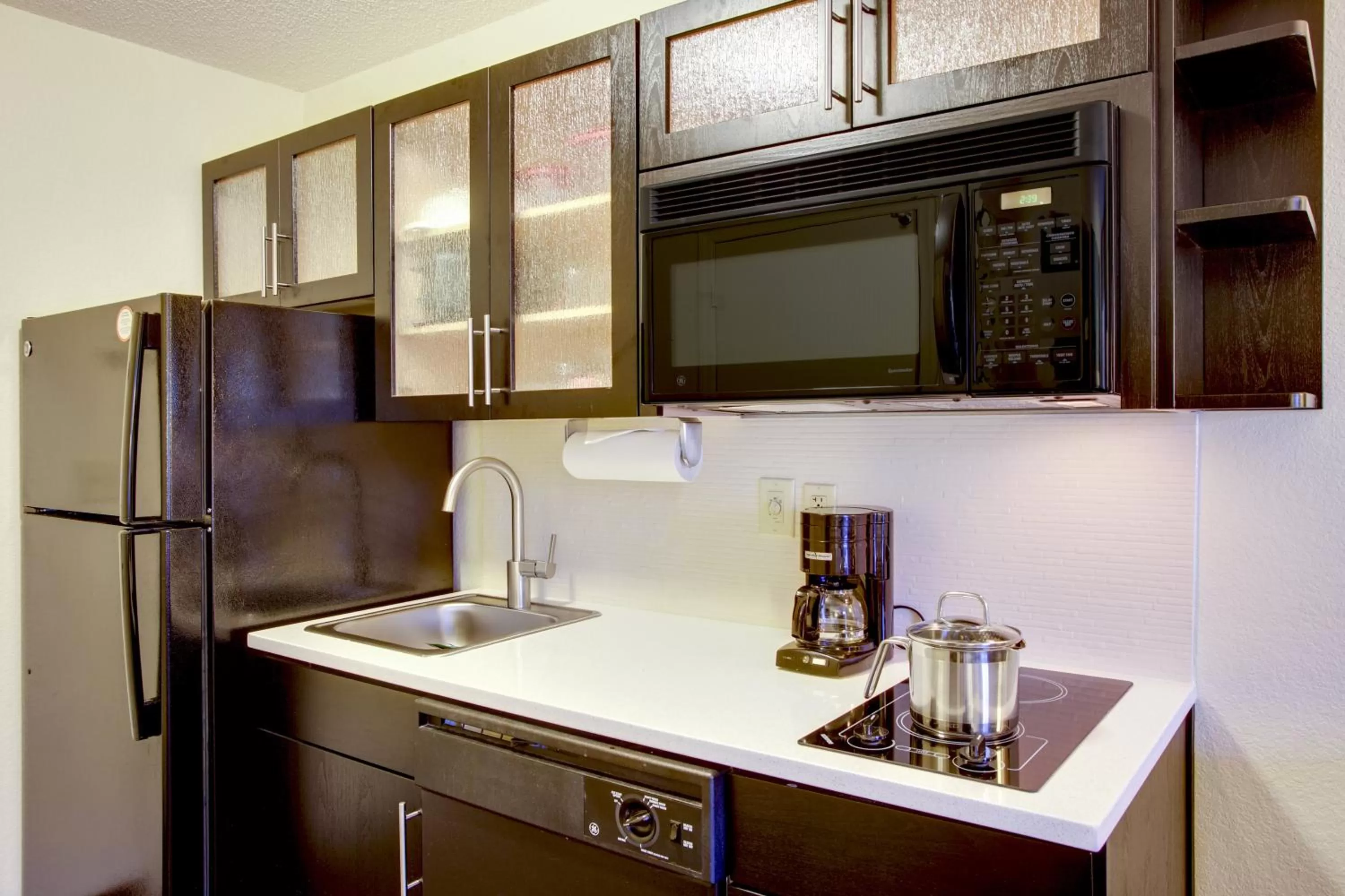 Bedroom in Candlewood Suites Raleigh Crabtree by IHG