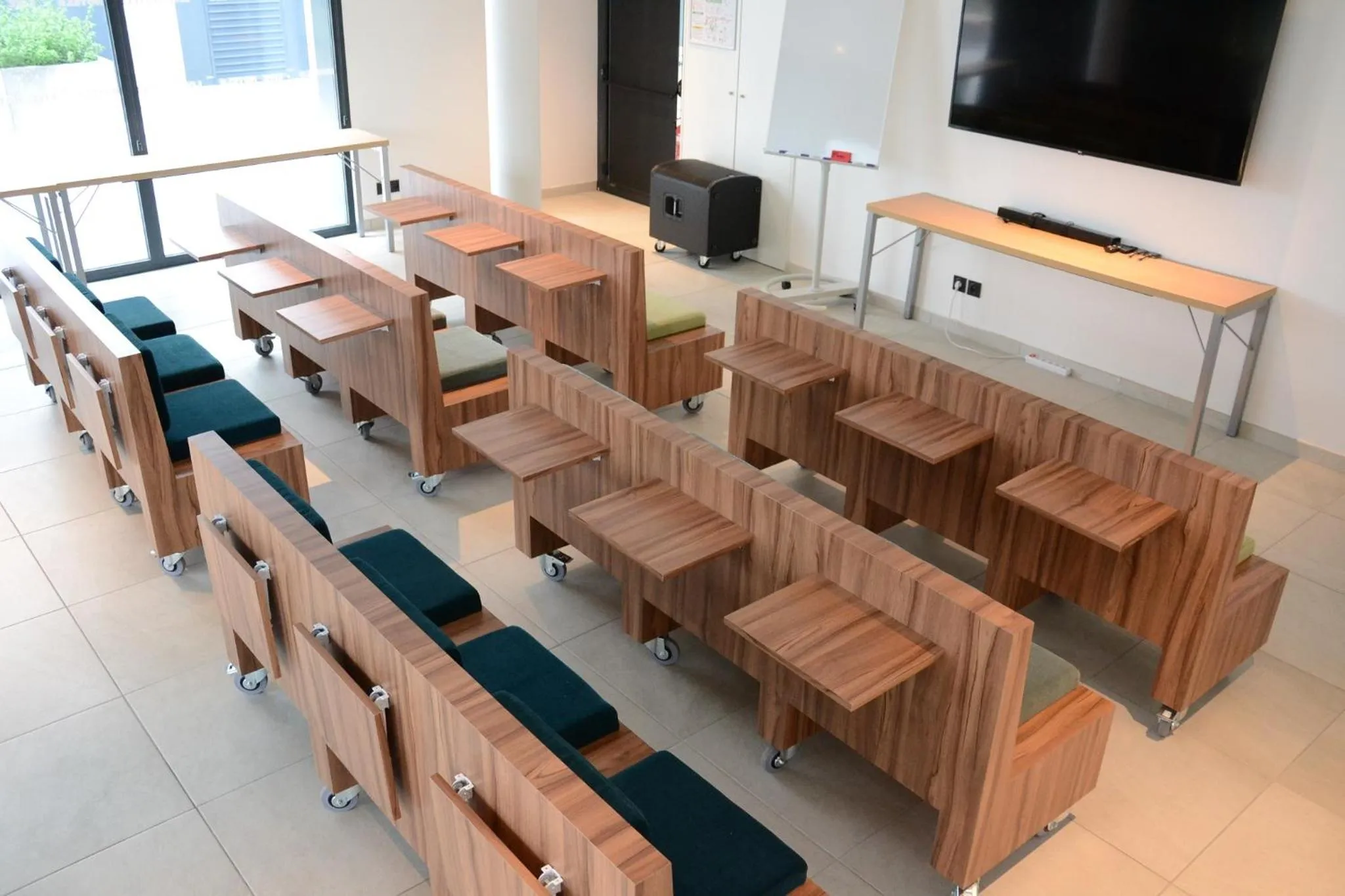 Meeting/conference room in ibis Styles Bordeaux Lac Bruges