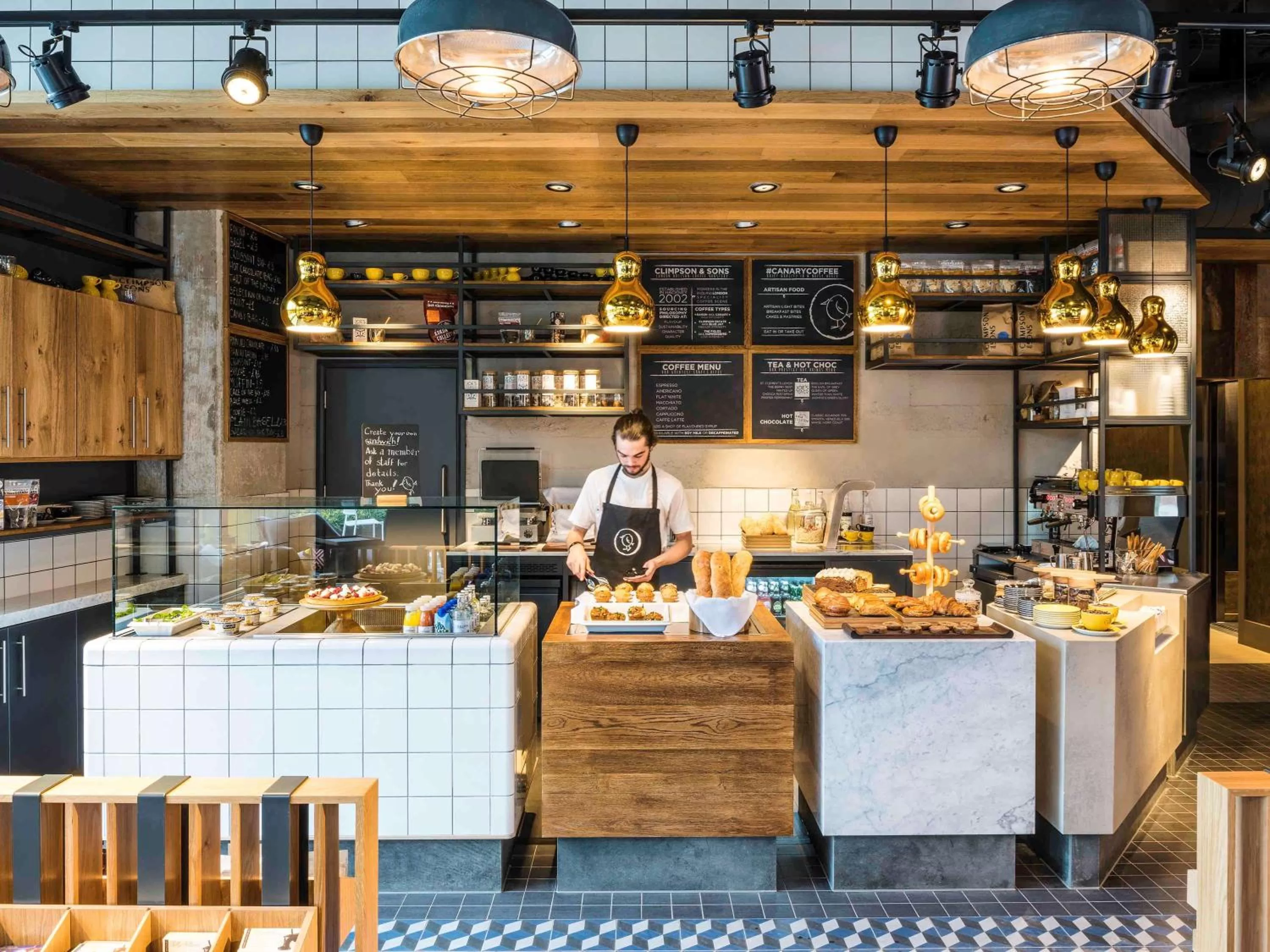 Restaurant/places to eat in Novotel London Canary Wharf