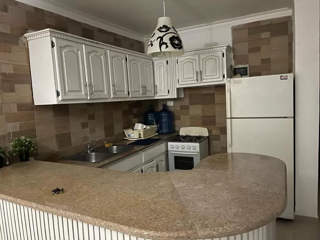 Kitchen or kitchenette, Kitchen/Kitchenette in Yonah comfort punta cana, shared apartment