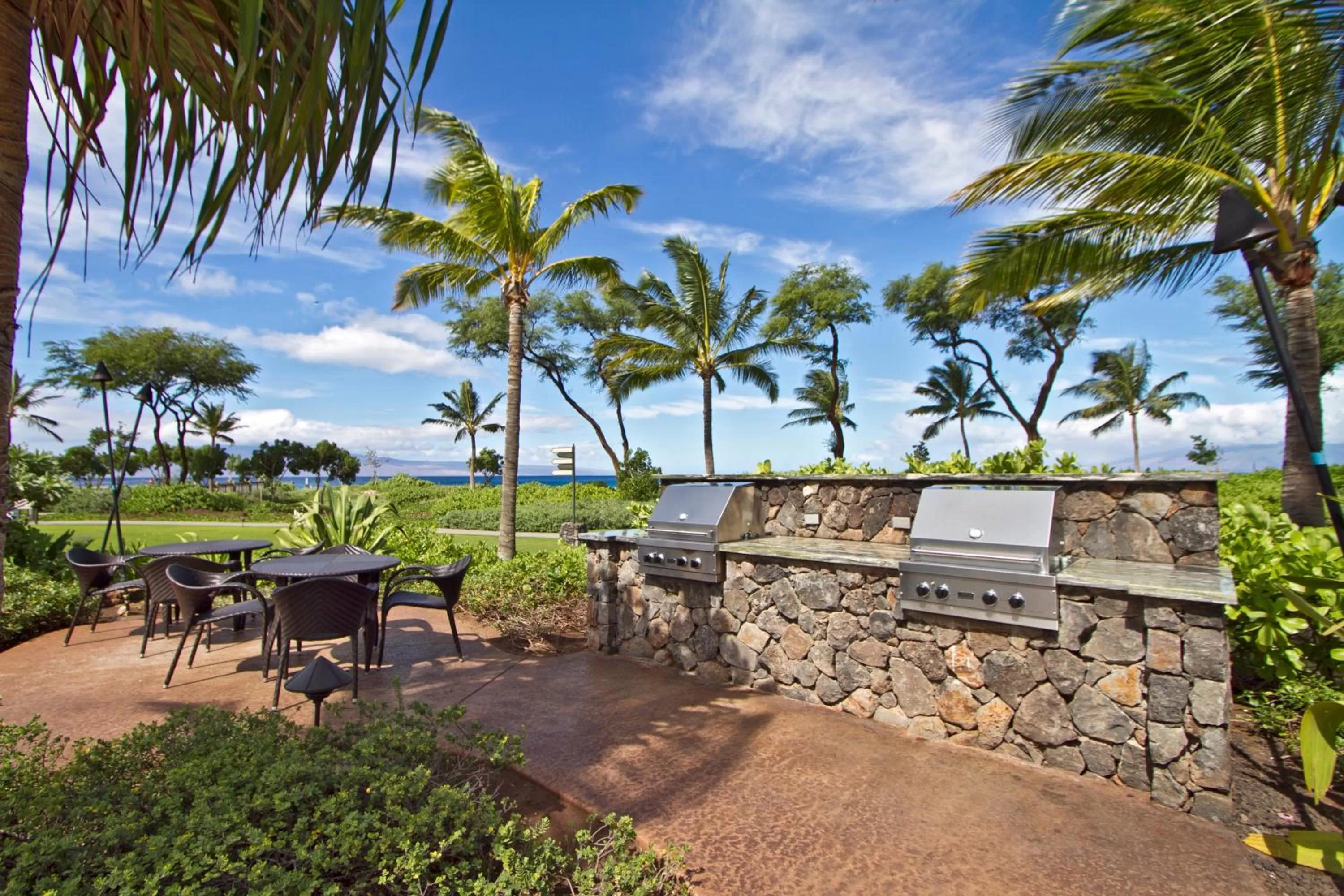 BBQ facilities in OUTRIGGER Honua Kai Resort and Spa