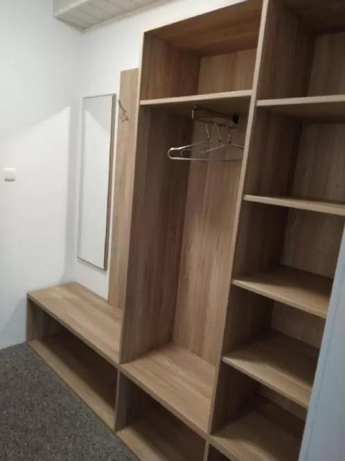 Photo of the whole room in Motel Vega