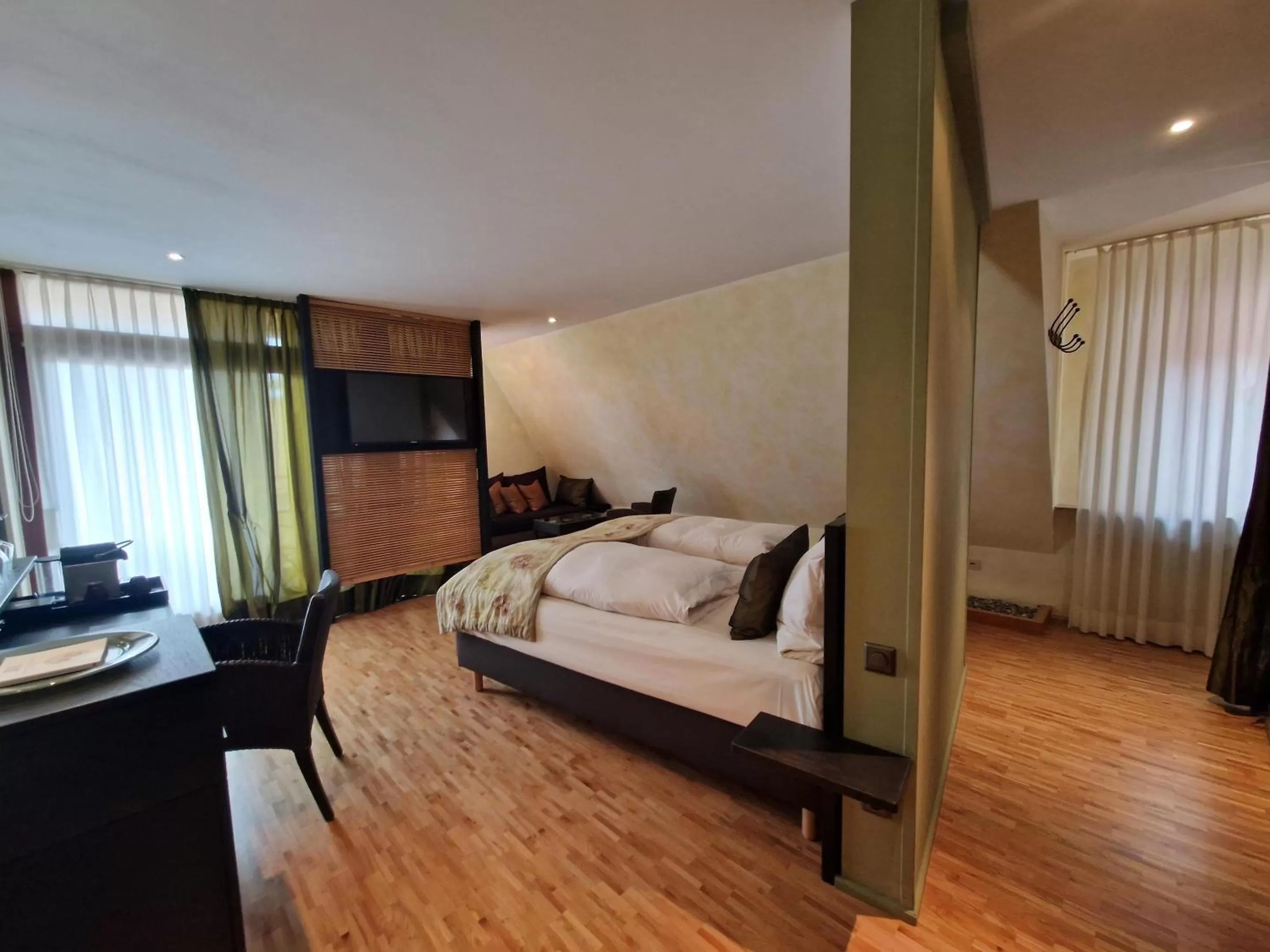 Bed in Laurentius Boutique-Hotel & Restaurant