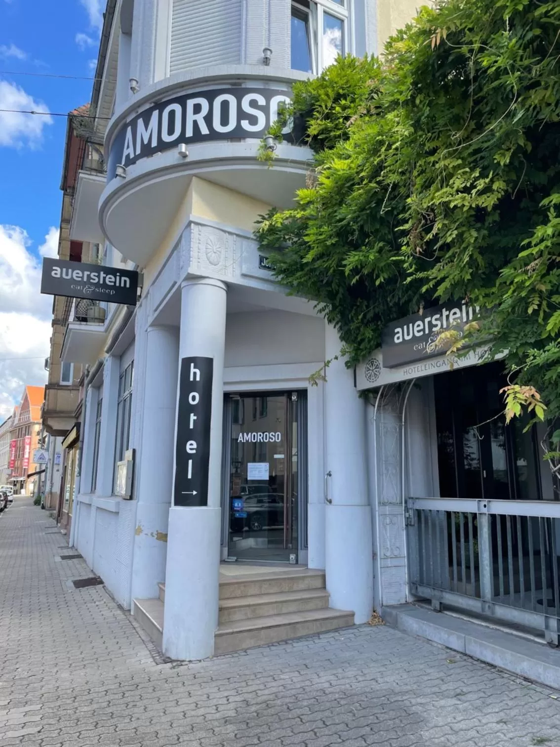 Property building in AUERSTEIN-Hotels auerstein & auerstein-mono