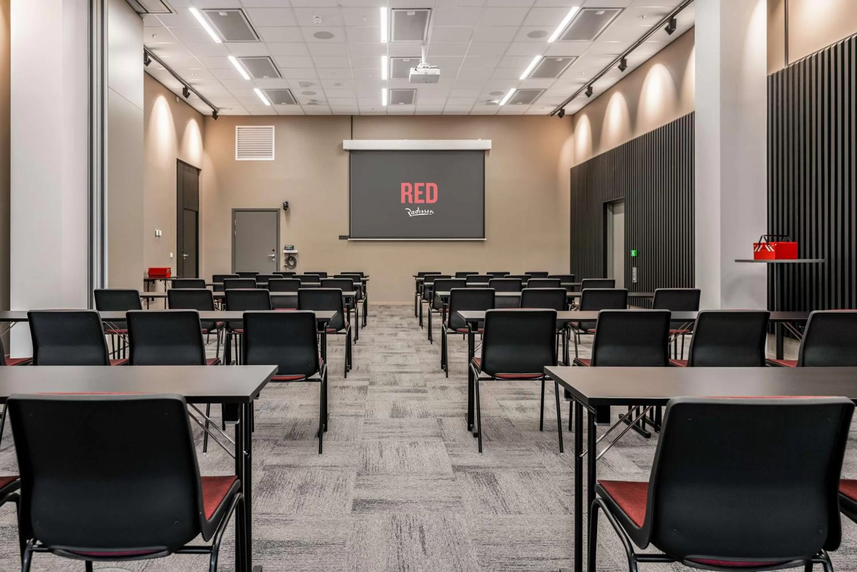 Meeting/conference room in Radisson RED Oslo Økern