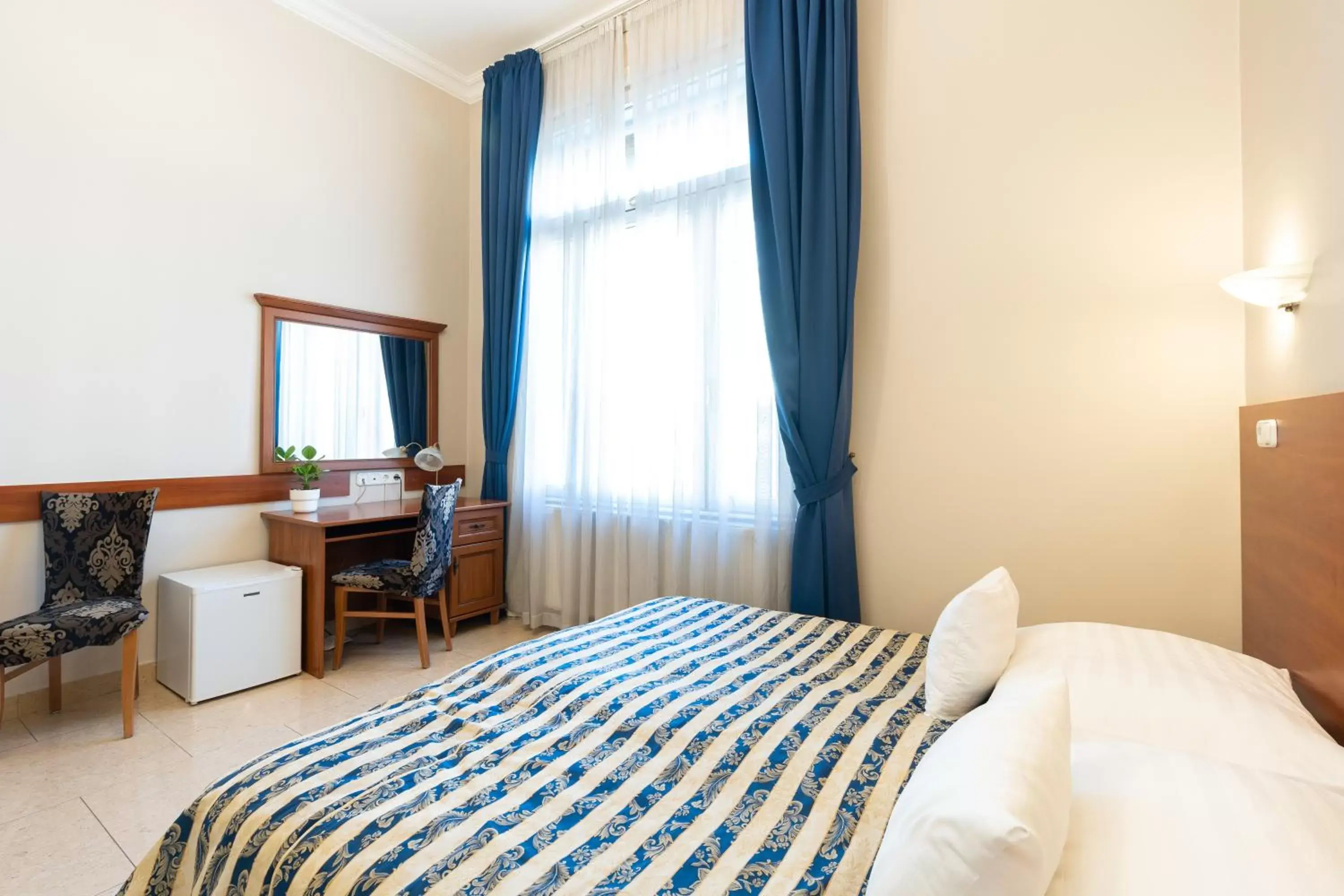 Superior Double Room with Spa Bath in Budapest Panorama Central Superior Double Room with Spa Bath in Budapest Panorama Central