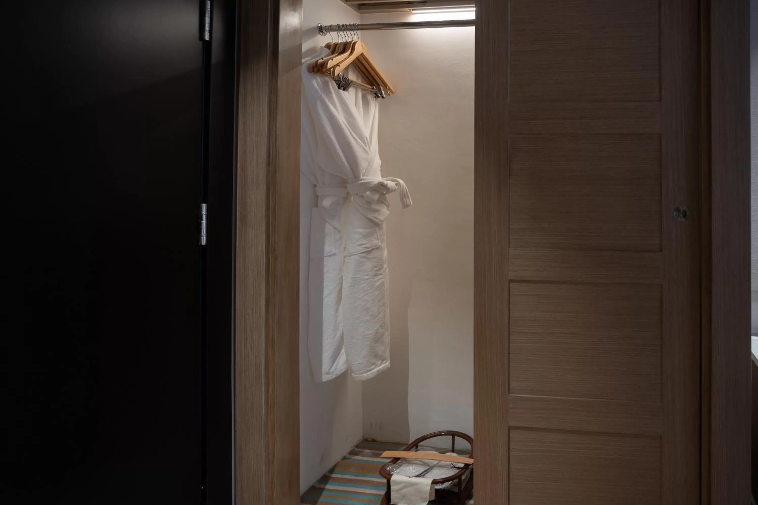 wardrobe in Marco Polo Plaza Cebu