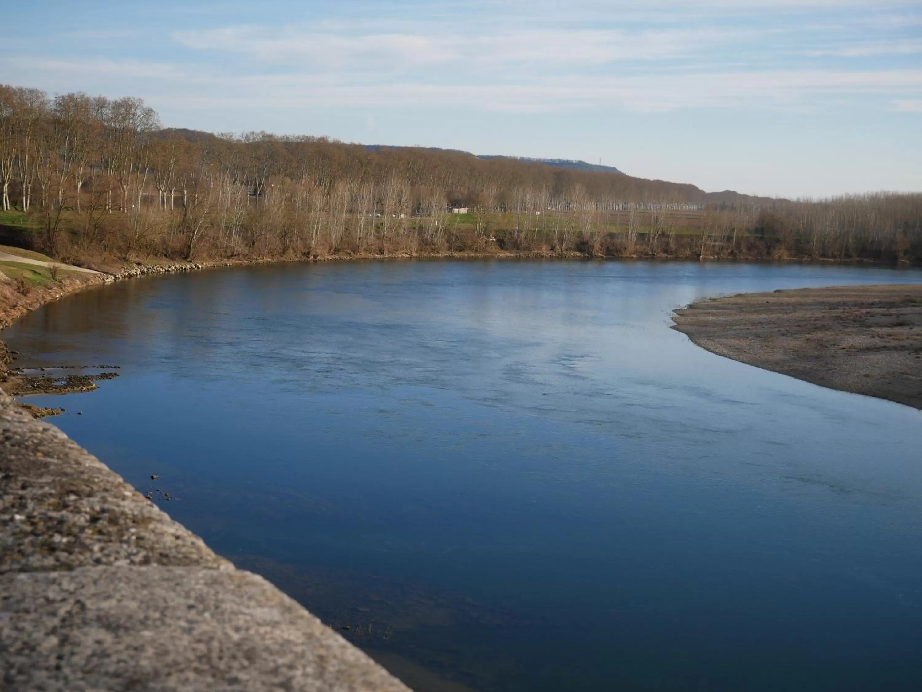 River view in CÔTE GARONNE le BALCON DES DAMES -hôtel et restaurant- Tonneins Fauillet Marmande - vue panoramique bord de Garonne chambres climatisées