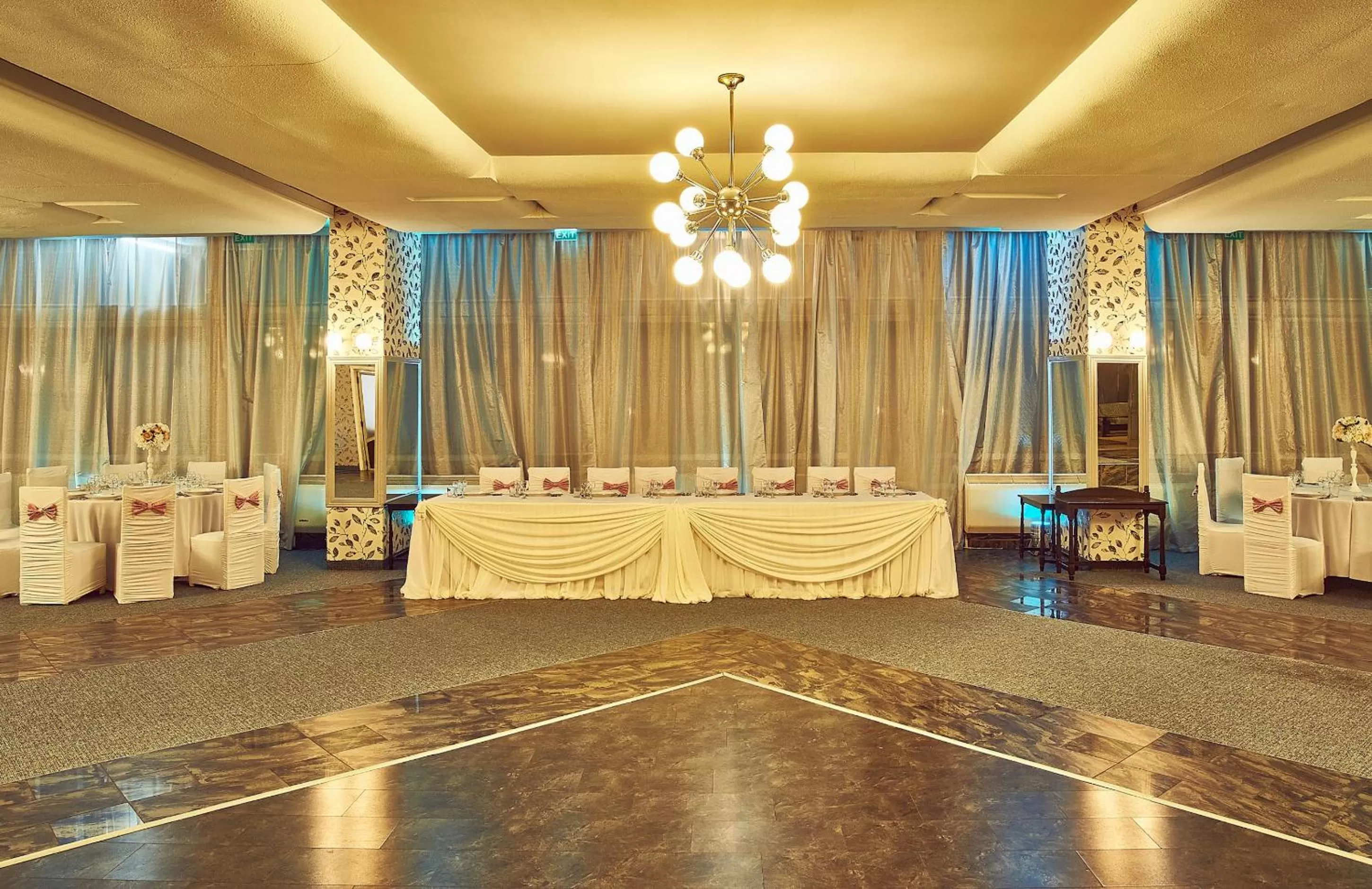 Banquet/Function facilities in Continental Drobeta Turnu Severin