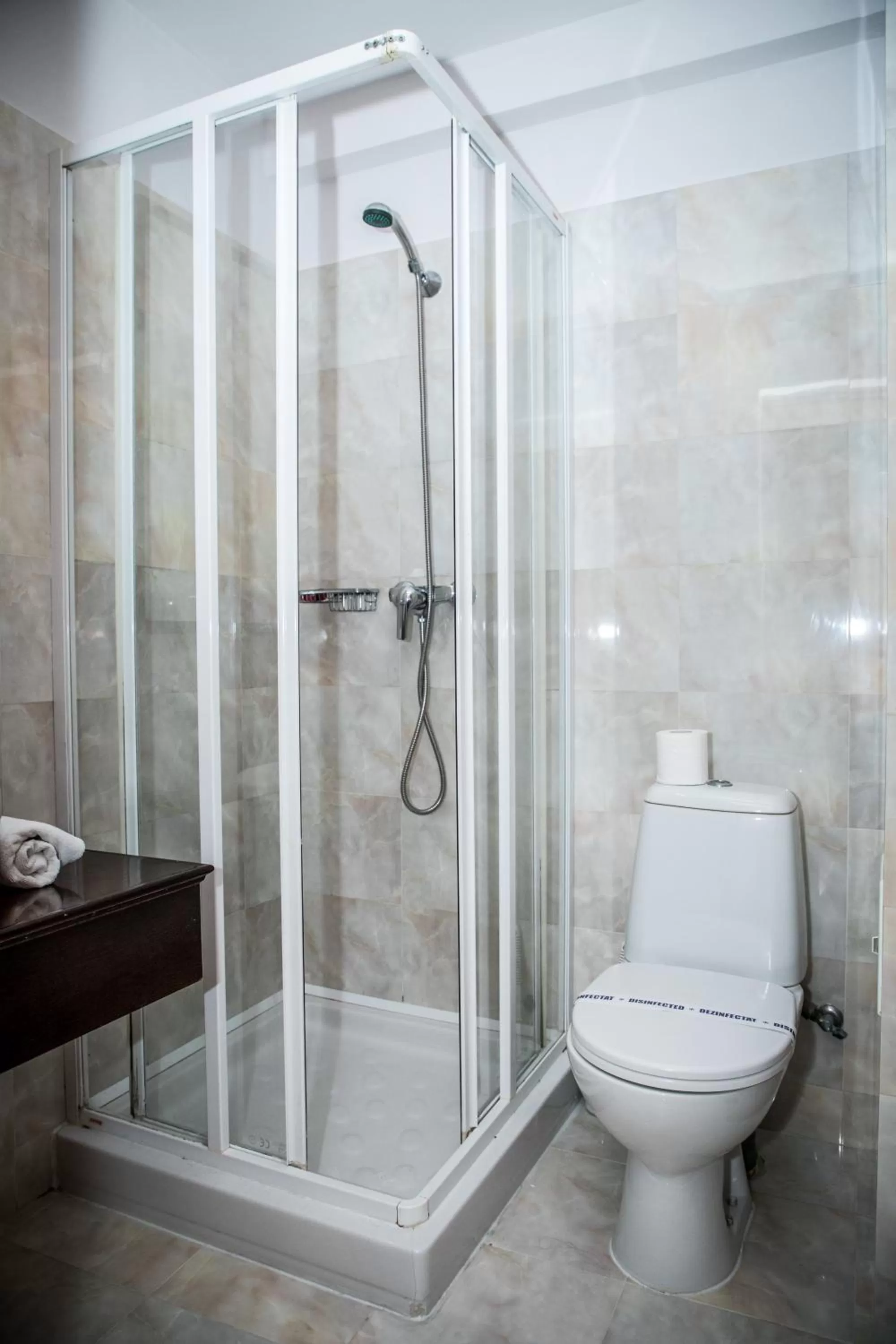Shower in Hotel Megalos