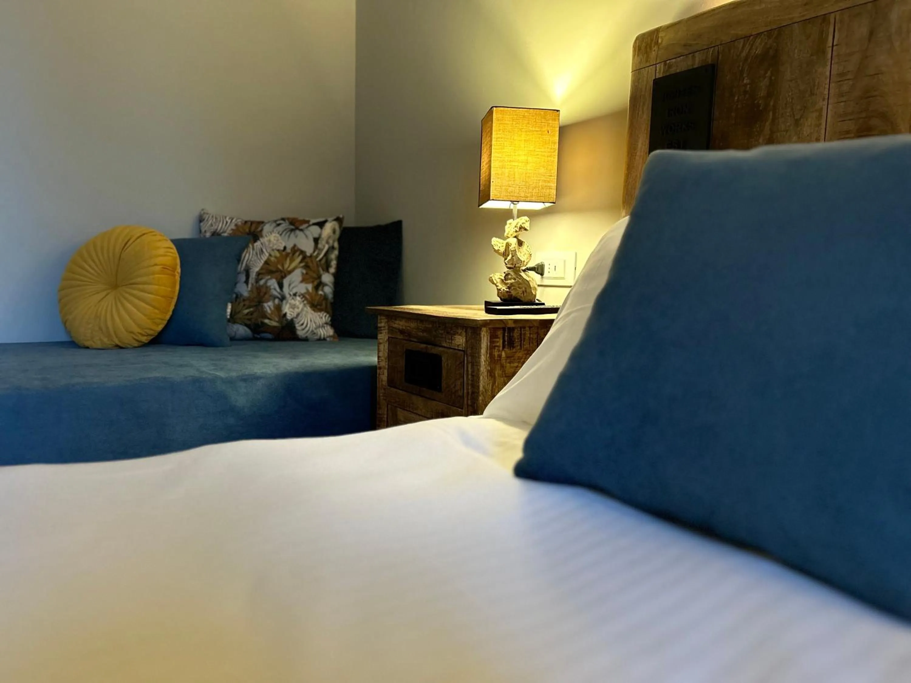 Bedroom in Hotel Paradiso Como