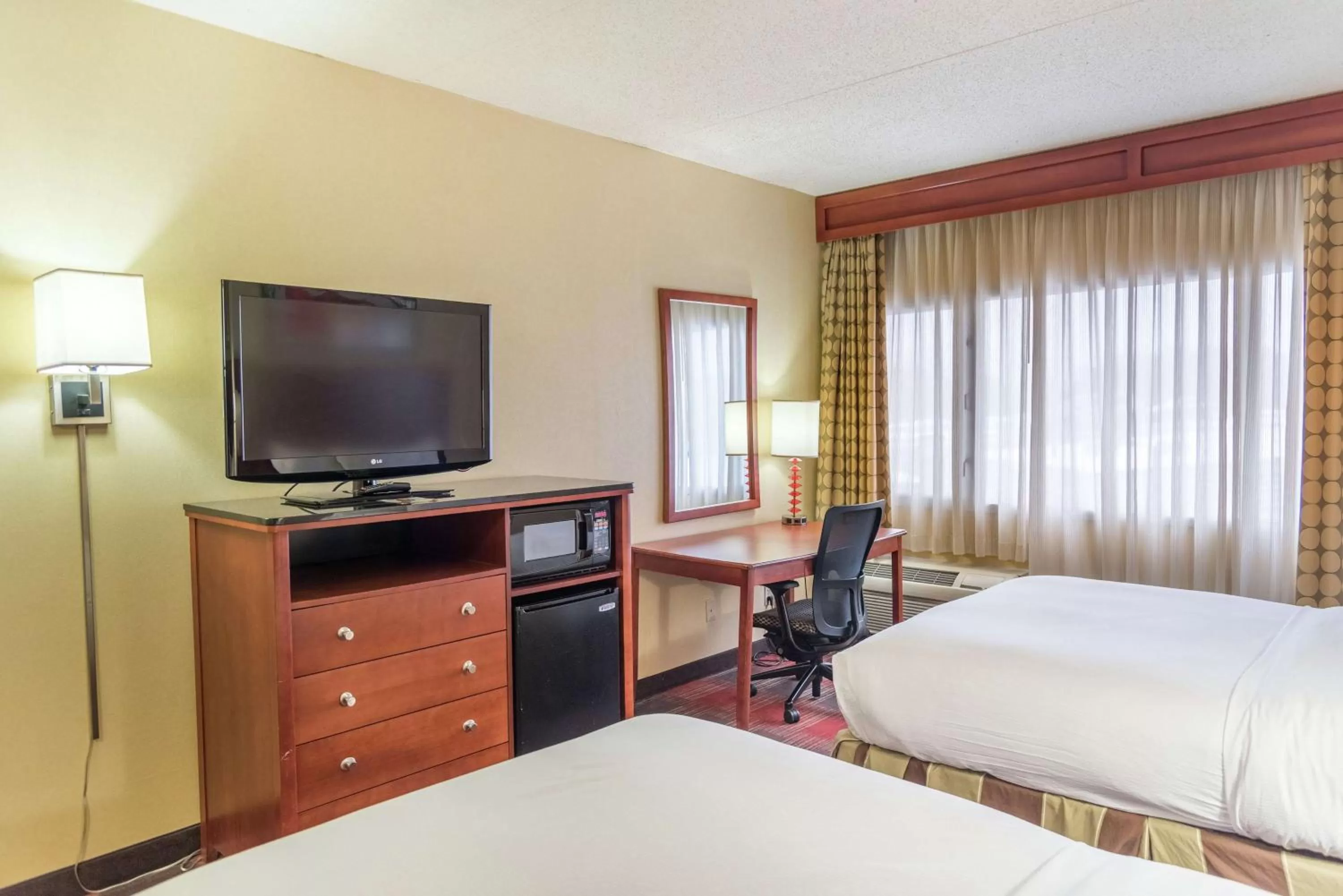 Bedroom, Bed in DoubleTree by Hilton Holland