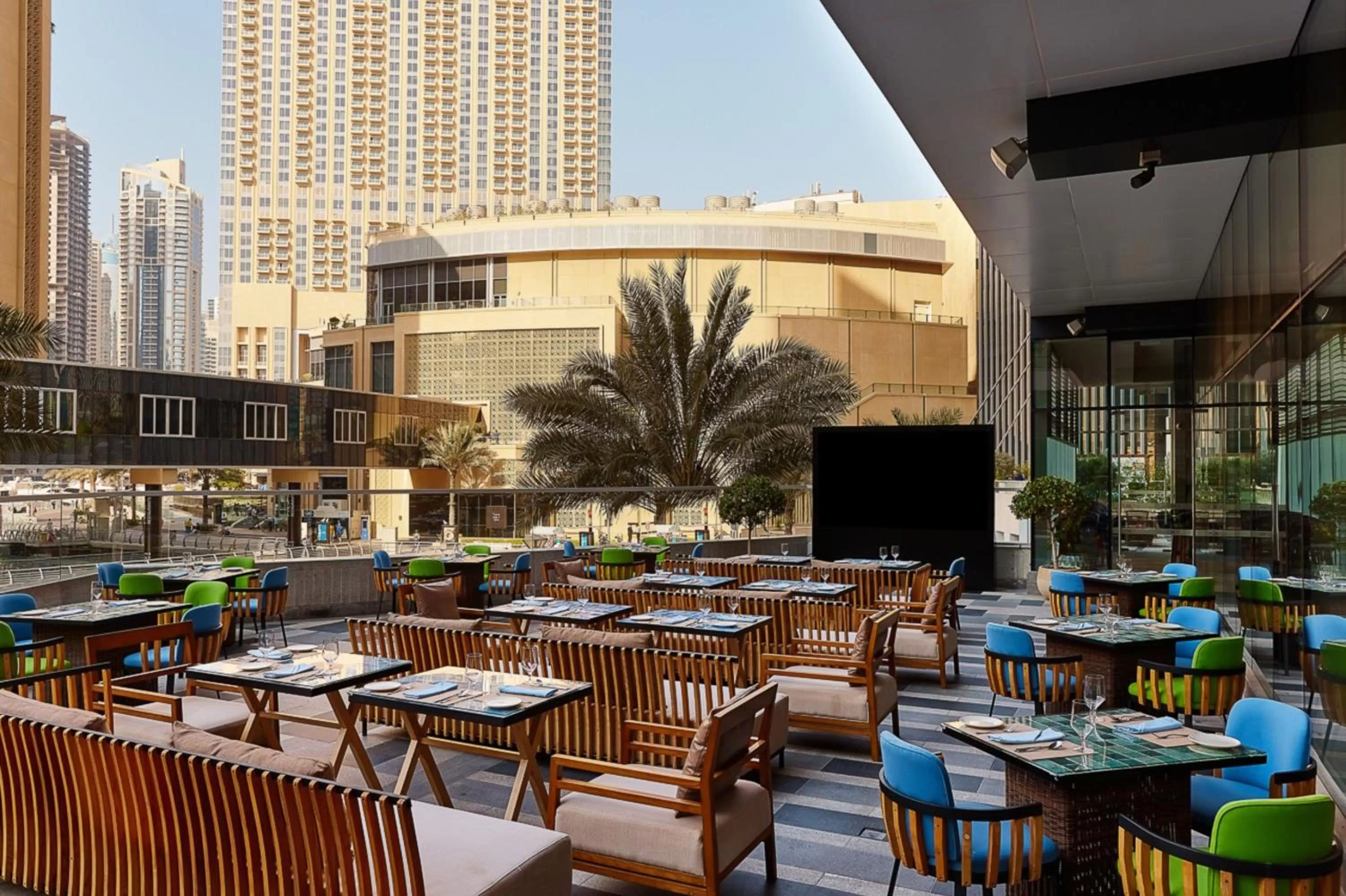Lounge or bar in Crowne Plaza Dubai Marina by IHG