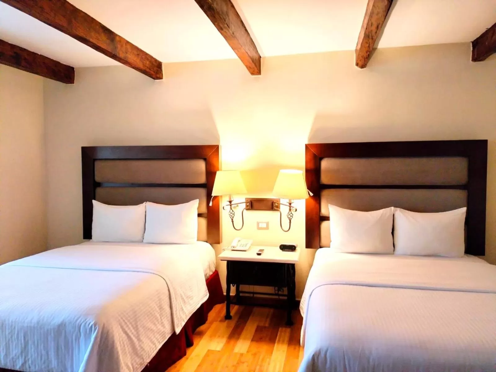 Photo of the whole room, Bed in Hotel Villa Mercedes San Cristobal