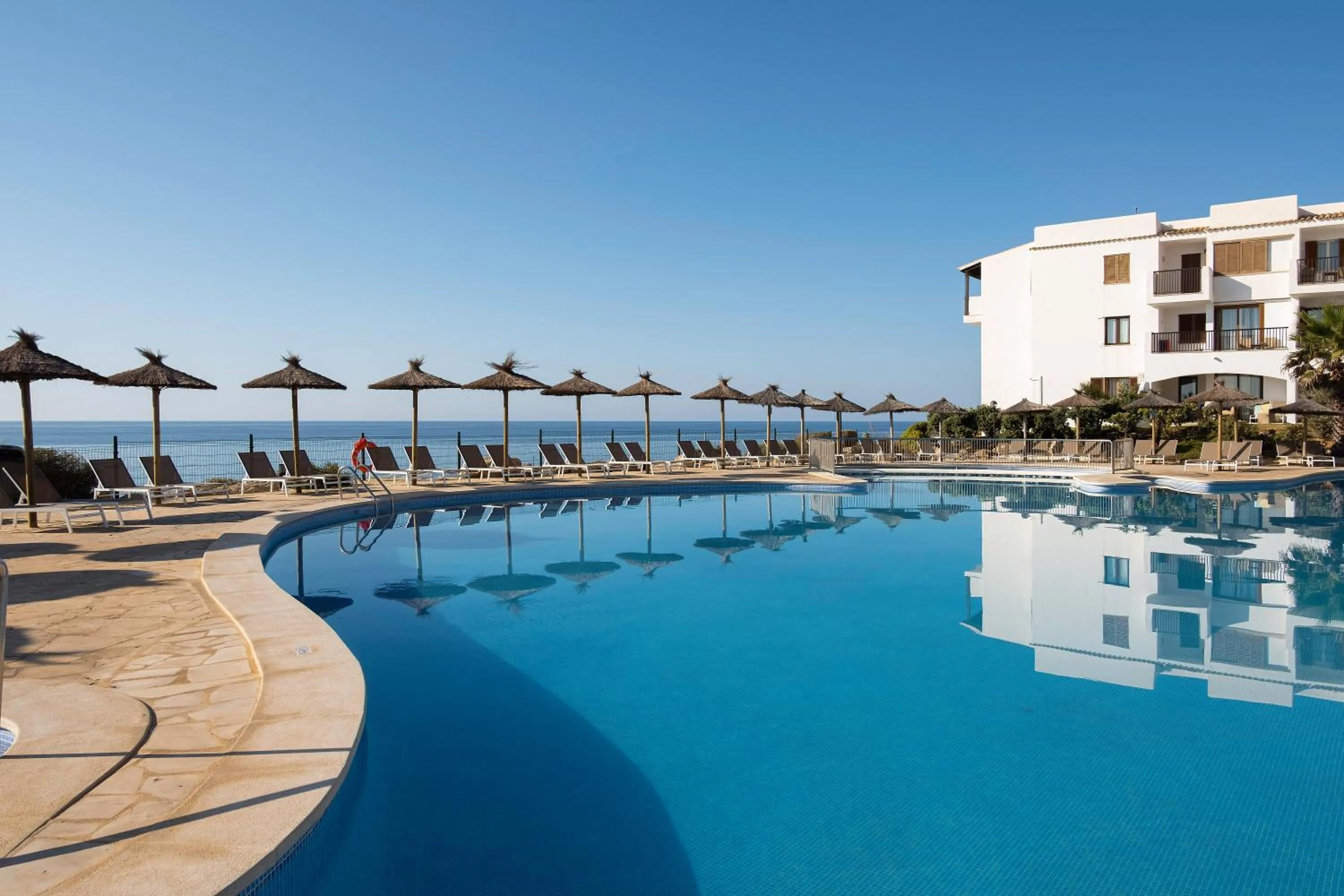 Swimming pool in Alua Suites Las Rocas