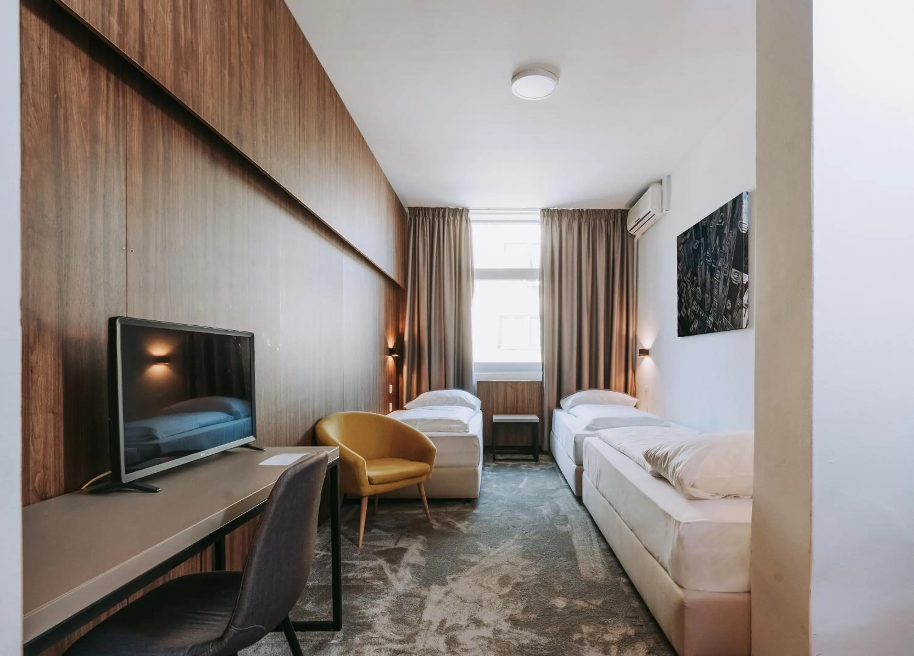 Bed in Hotel Sliško