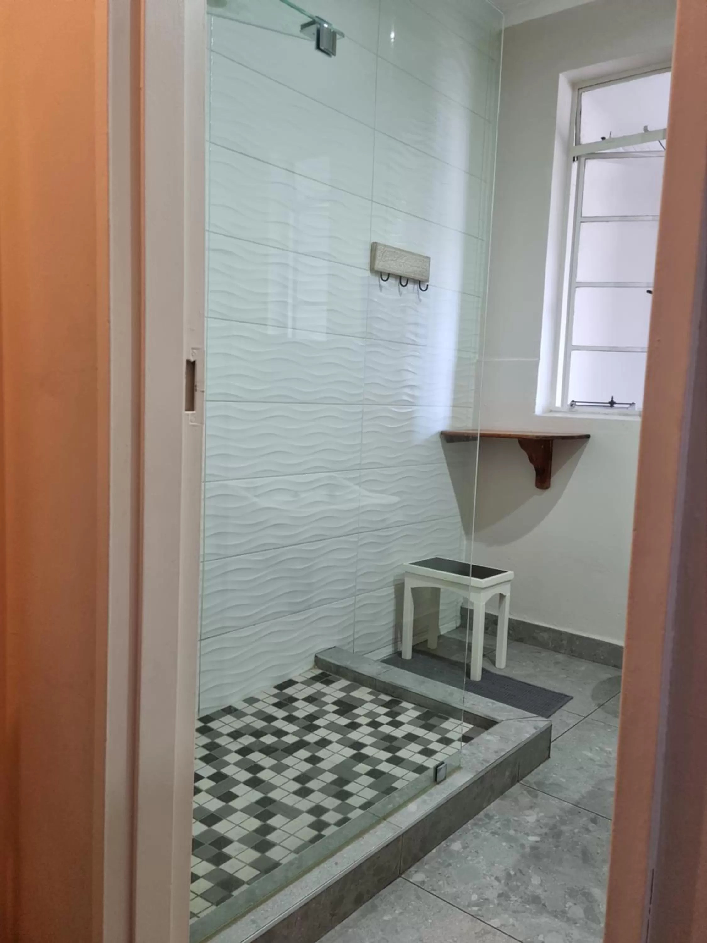 Bathroom in Thistle Hotel