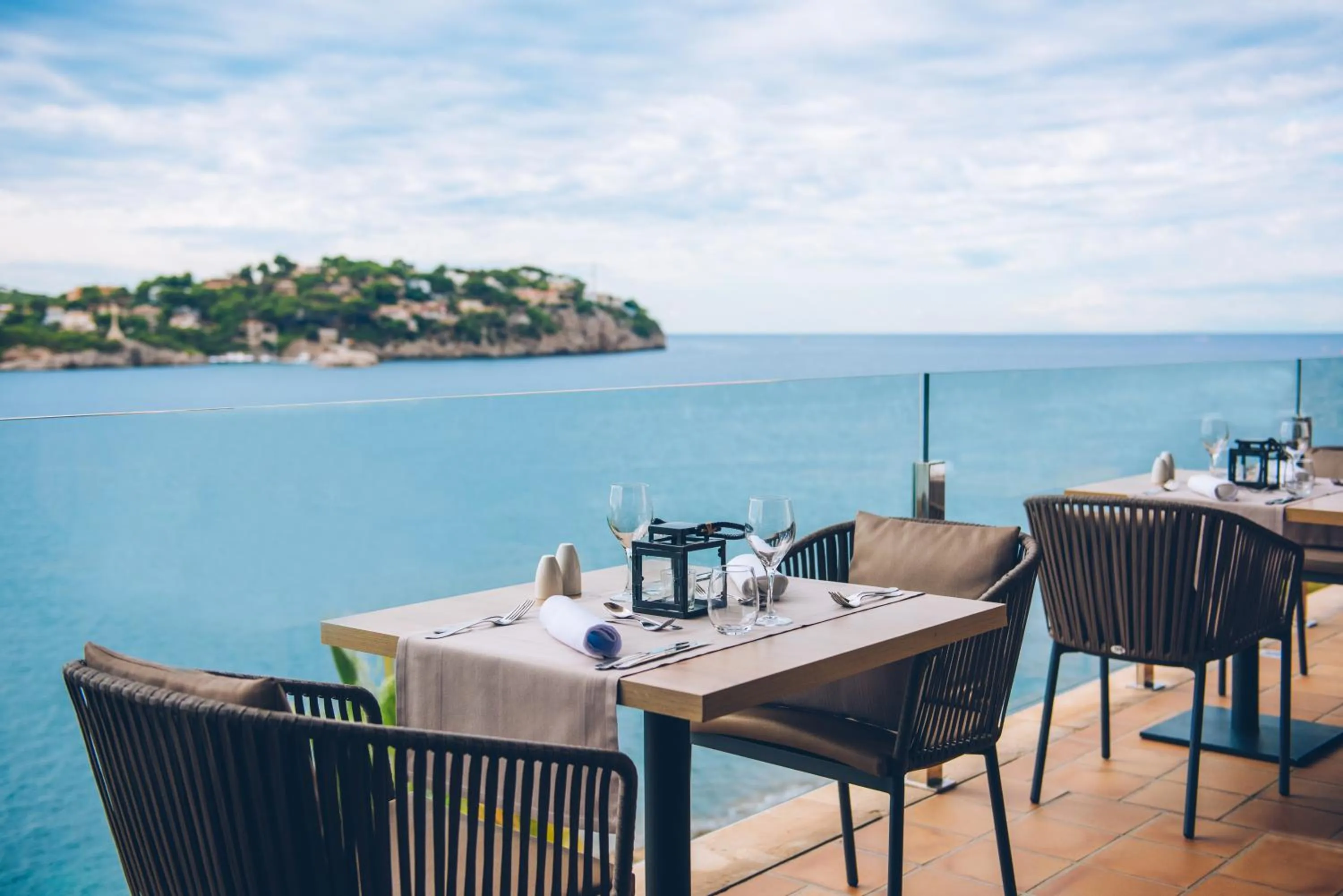 Food and drinks in Iberostar Selection Jardín del Sol Suites - Adults Only