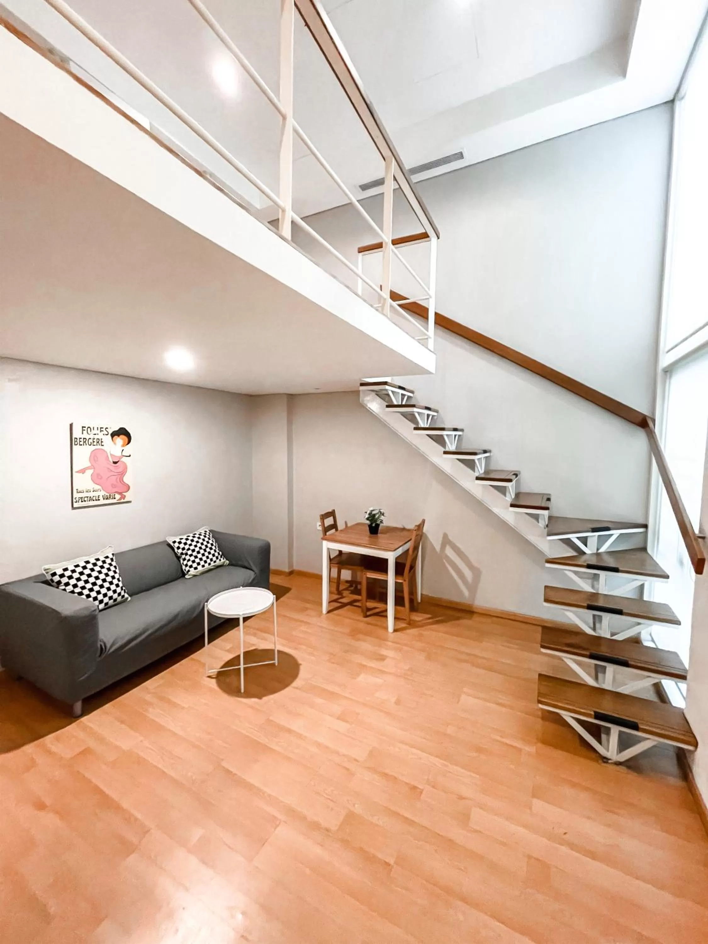 TV and multimedia in White Tree Residence