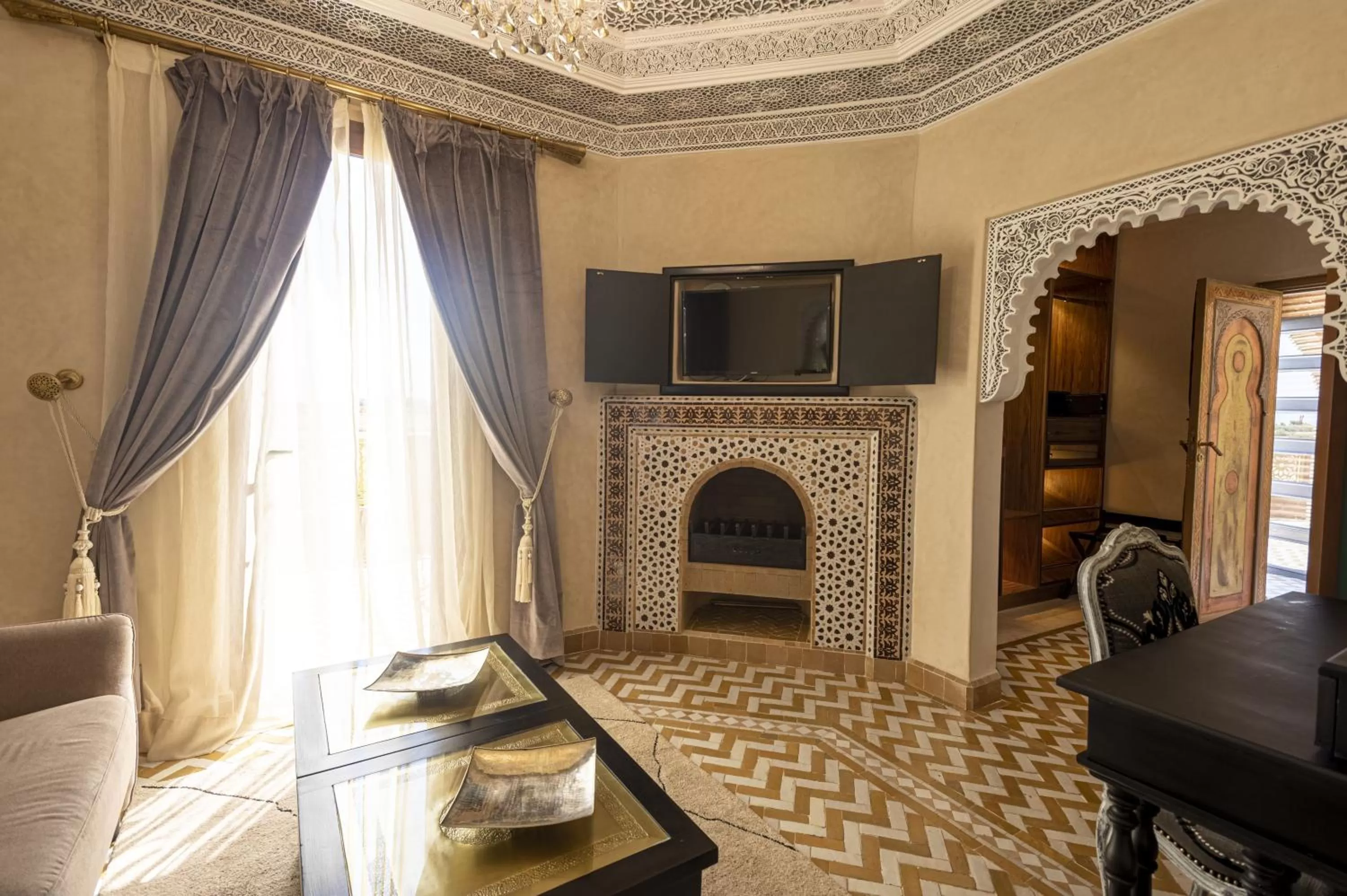 TV/Entertainment Center in Maria Towers , Palais Table d'hôtes & SPA