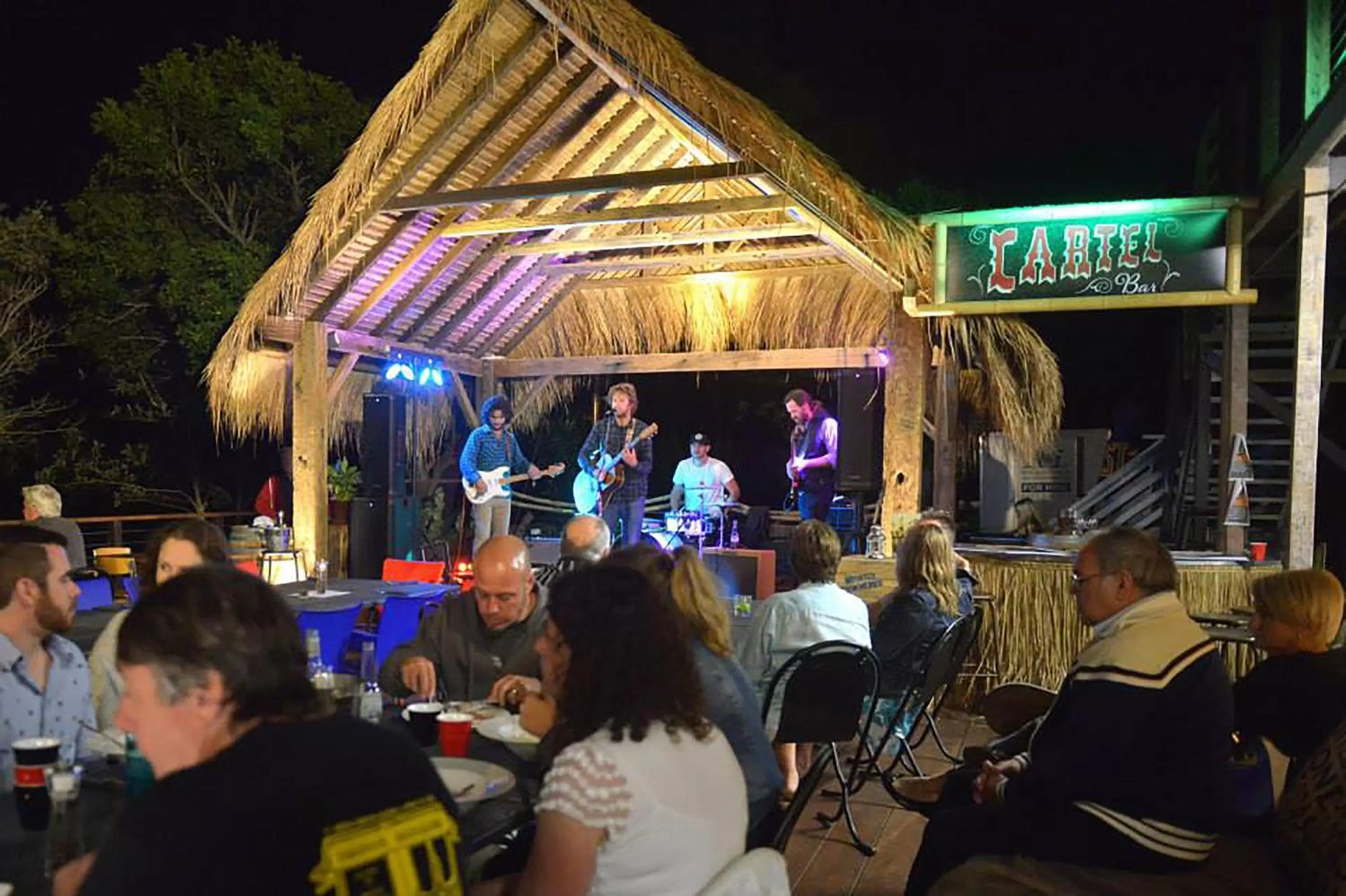 Restaurant/places to eat in Boogie Woogie Beach House