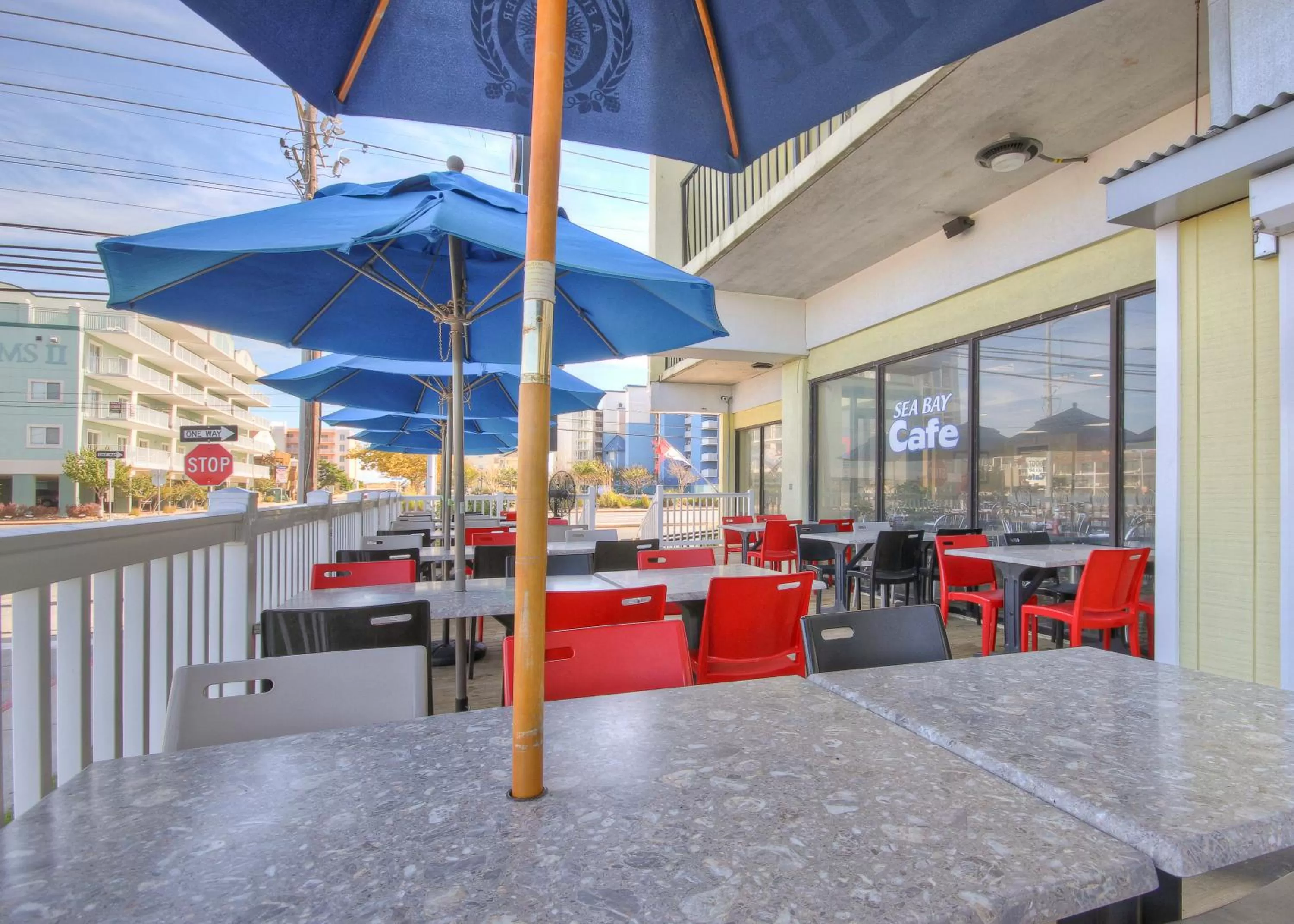 Restaurant/places to eat in Sea Bay Hotel