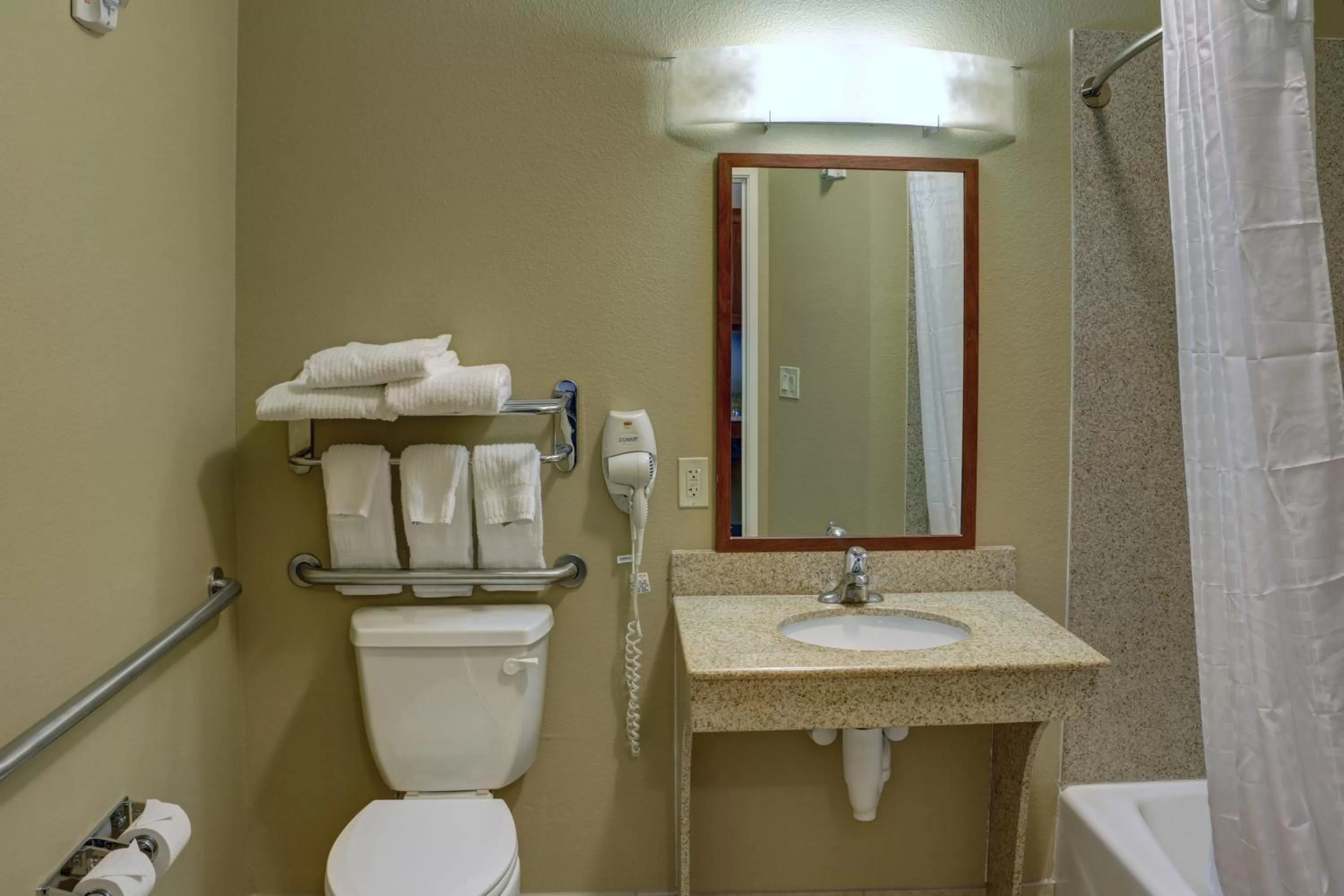 Bathroom in Candlewood Suites Texarkana by IHG