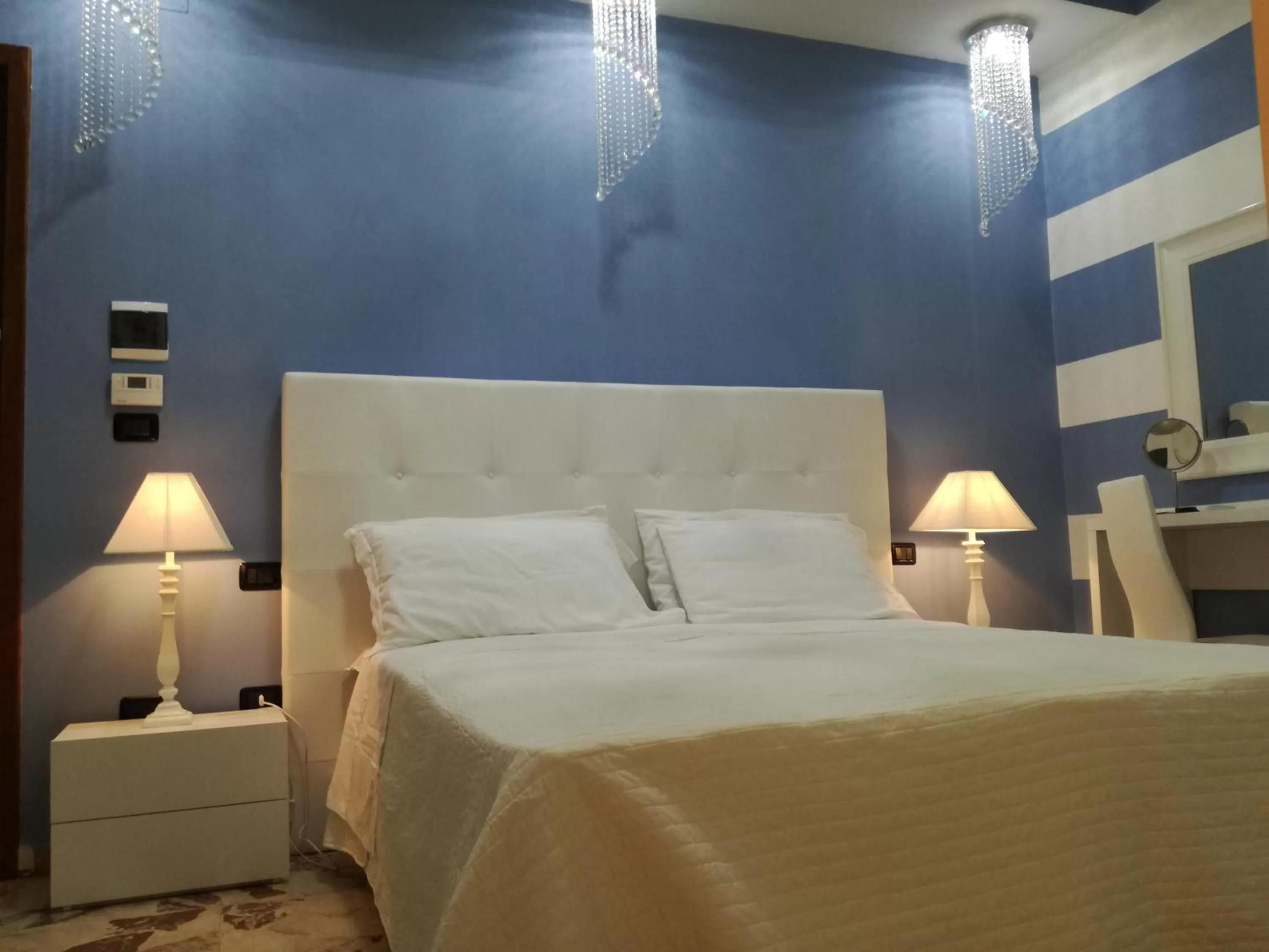 Spring, Bed in Casa del Corso