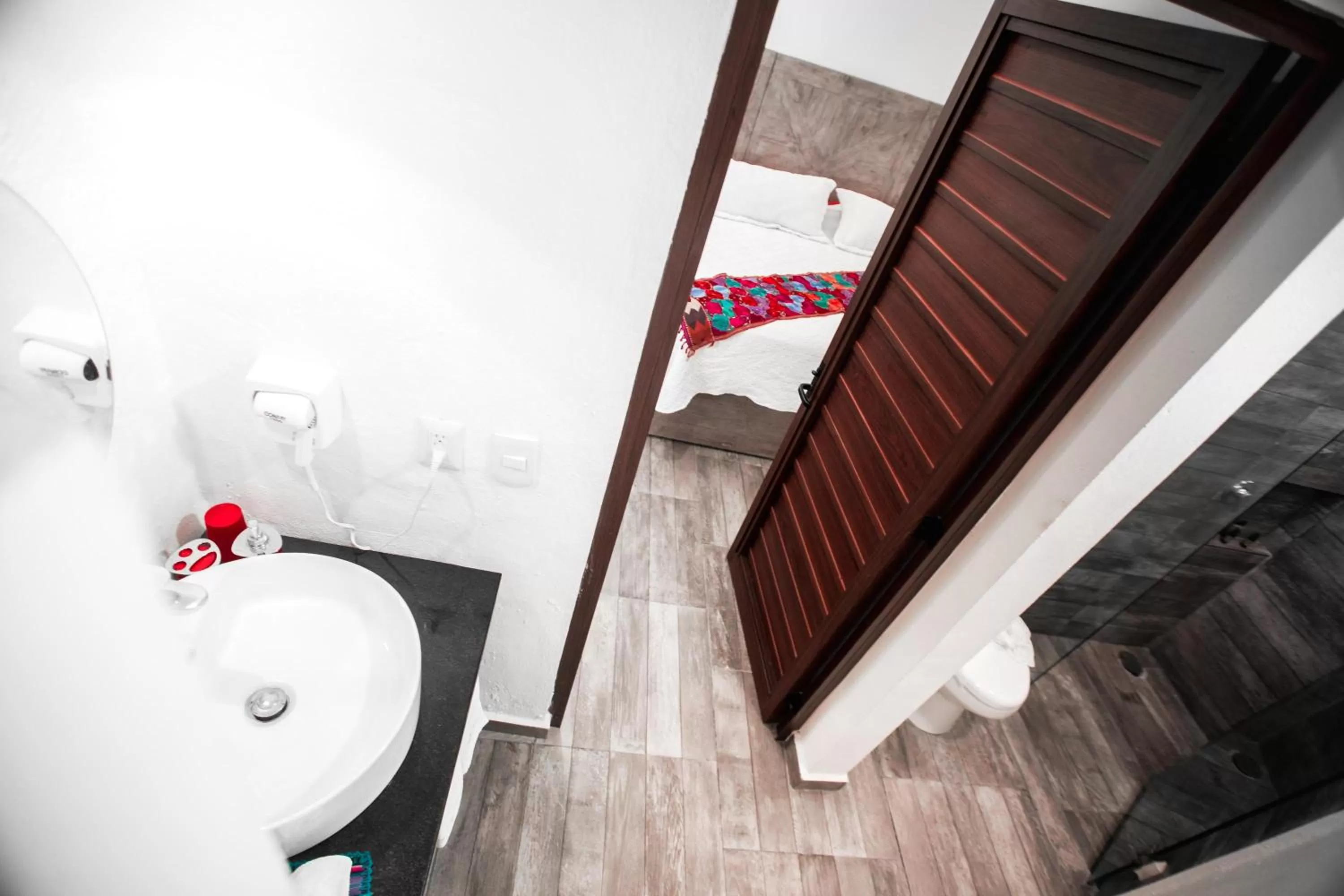 Property building in Hotel Paradise Suites