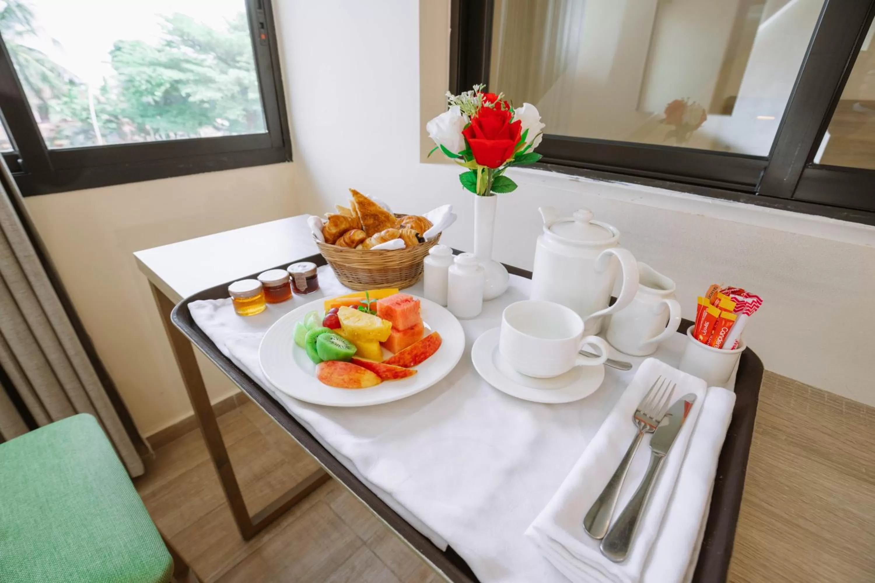 Living room in Silver Moon Hotel