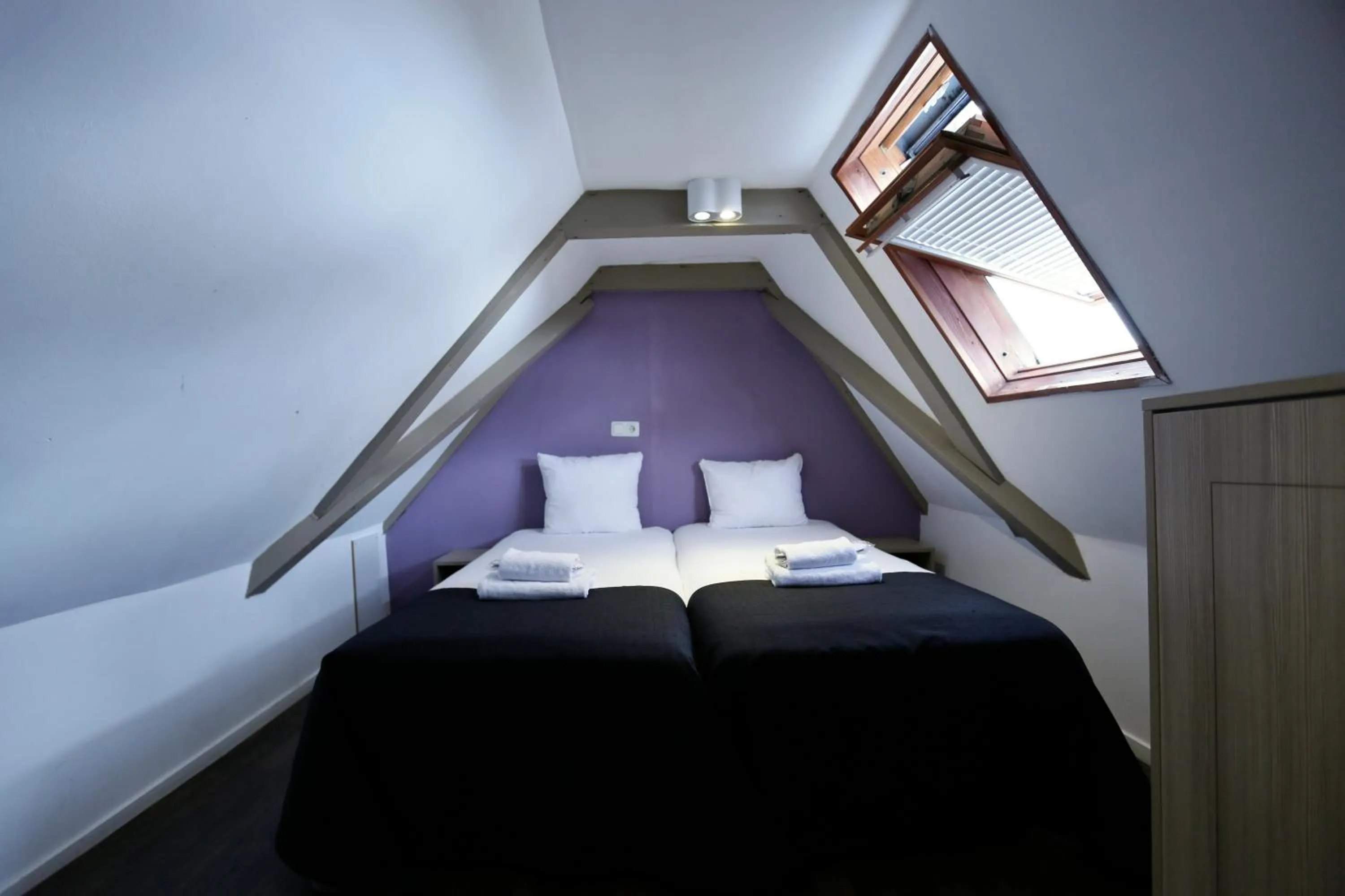 Bed in City Hotel Amsterdam