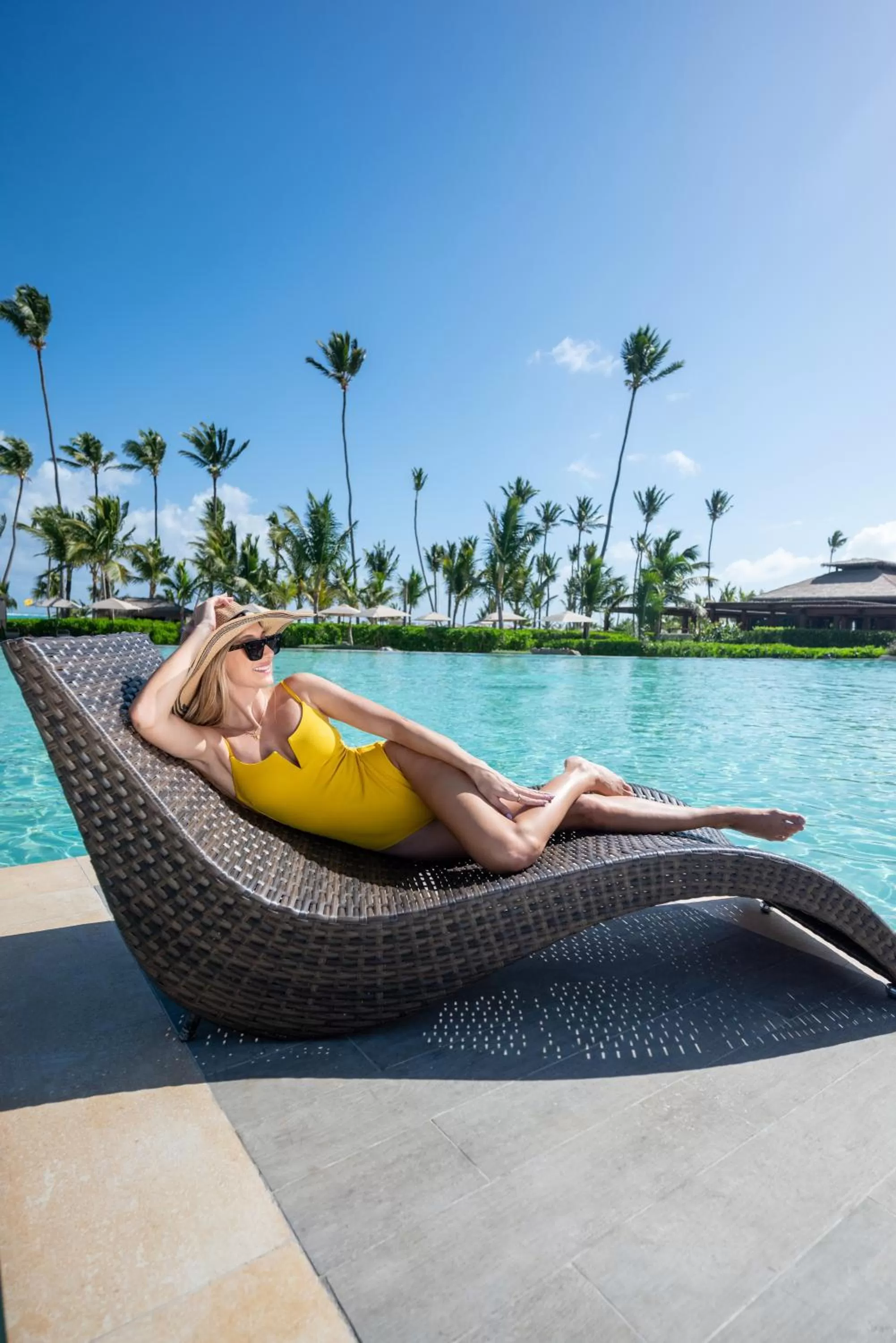 Swimming pool in Unique Club at Lopesan Costa Bávaro Resort