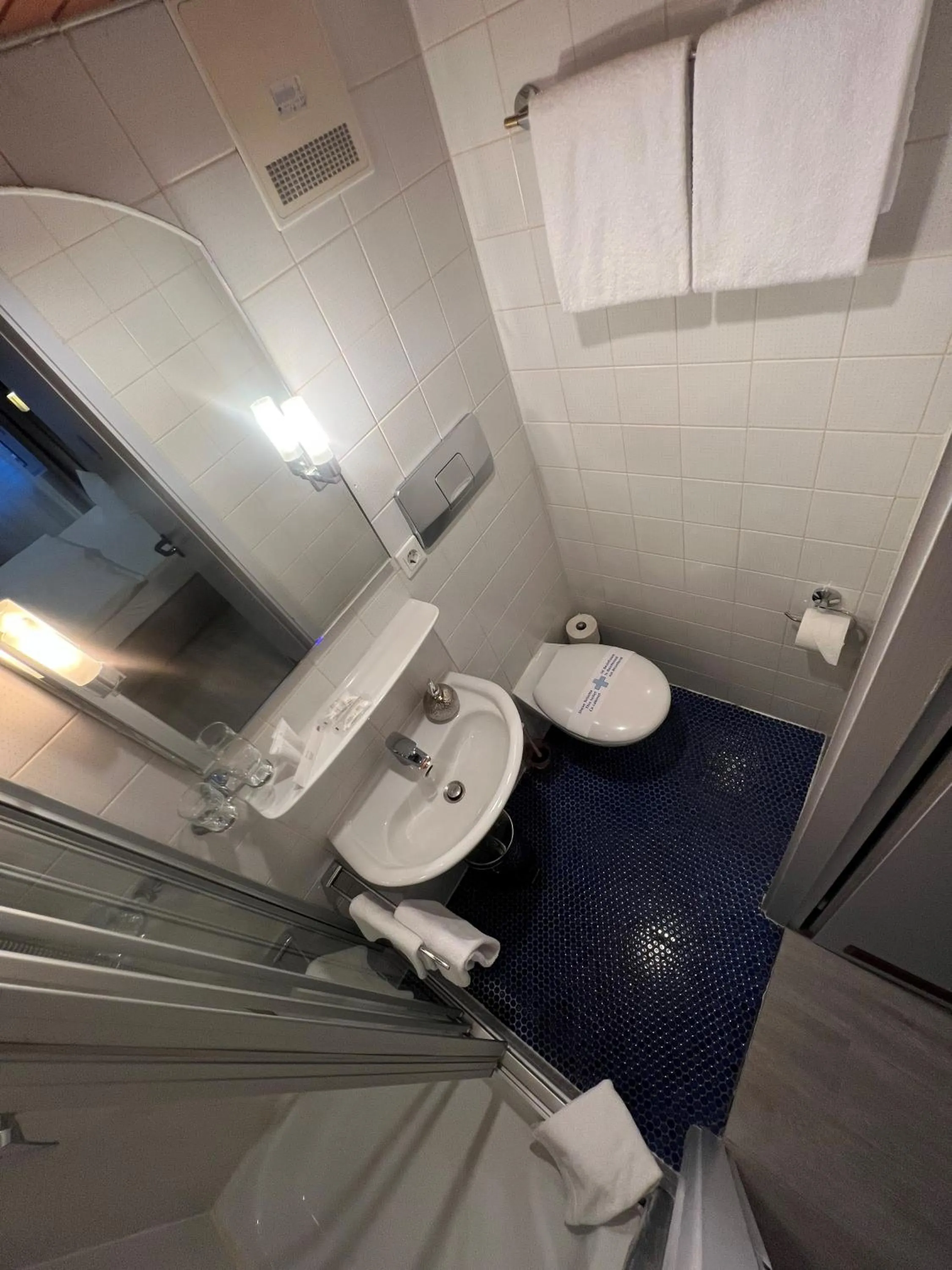 Bathroom in Hotel Bitzer Backnang