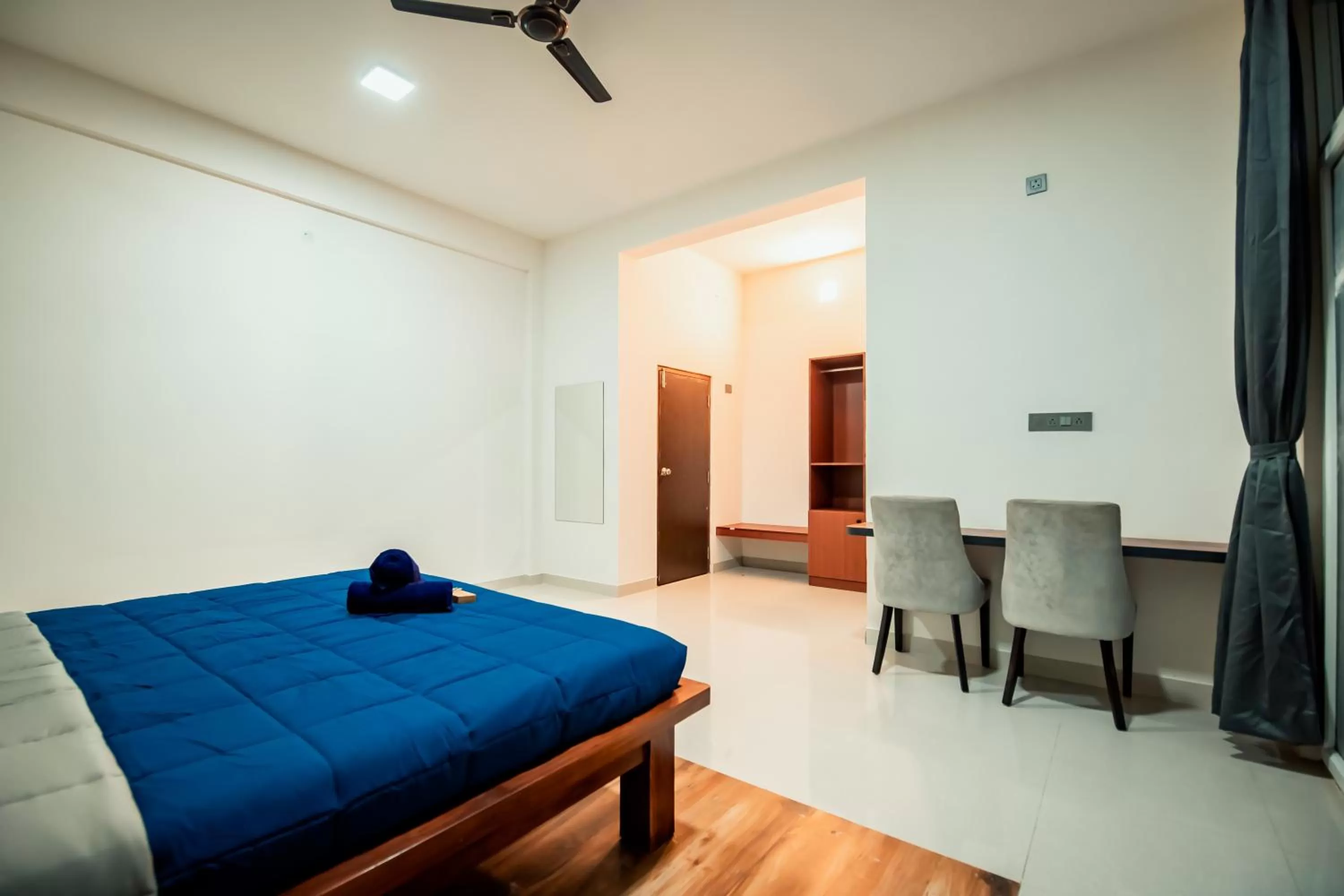 Photo of the whole room, Bed in Commune18 Resort Chikmagalur