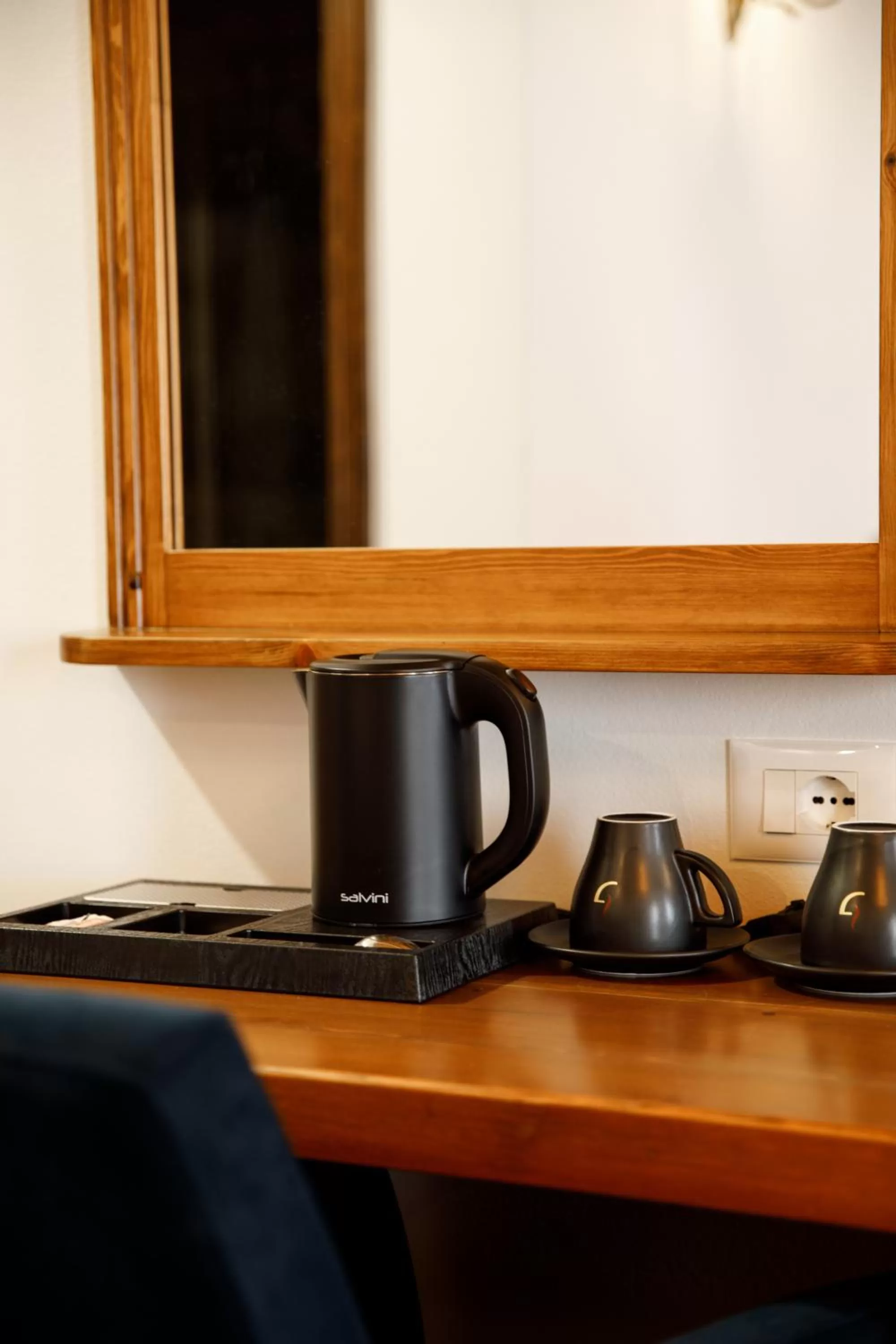 Kitchen/Kitchenette in Rose Garden Hotel