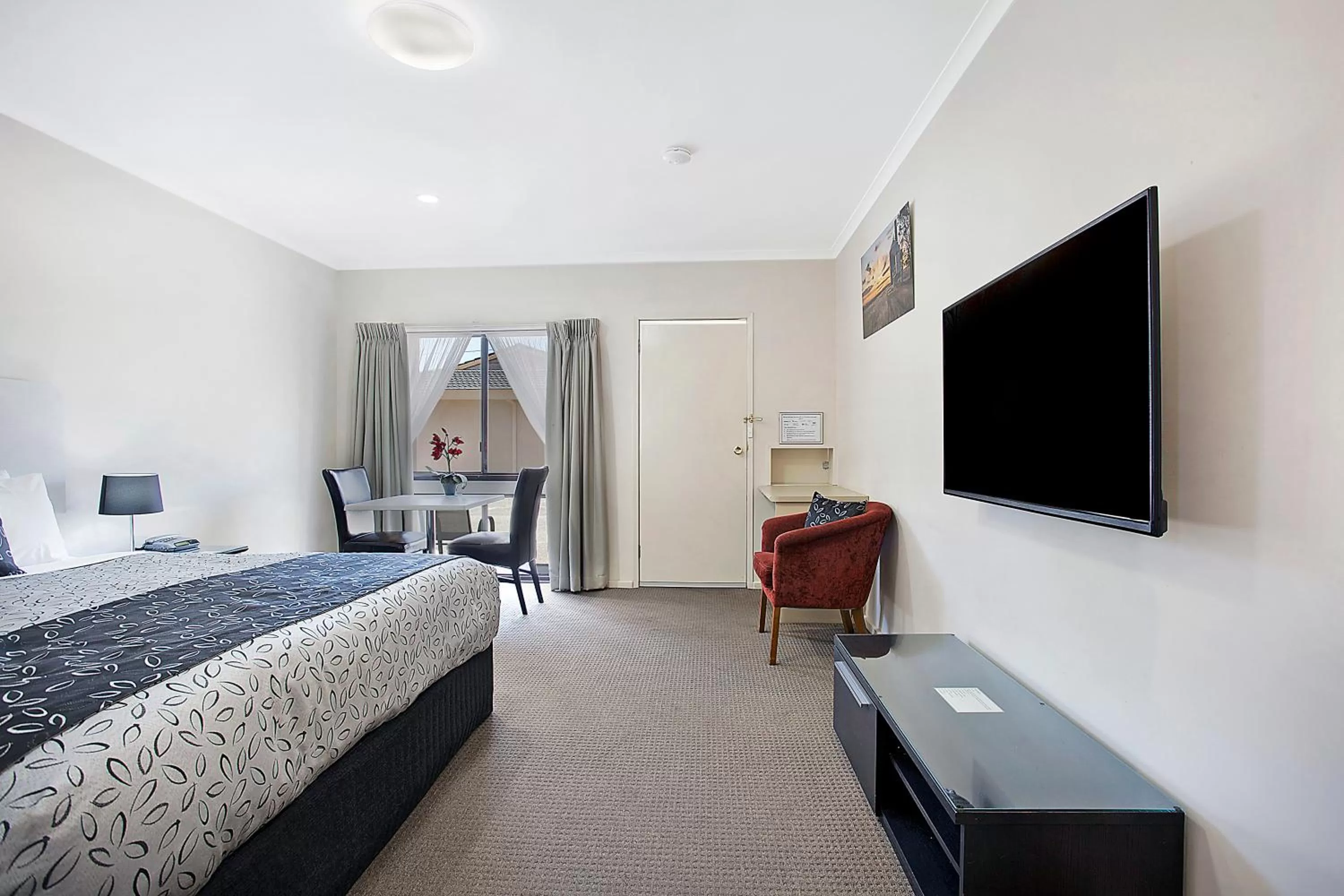 King Room in Comfort Inn May Park