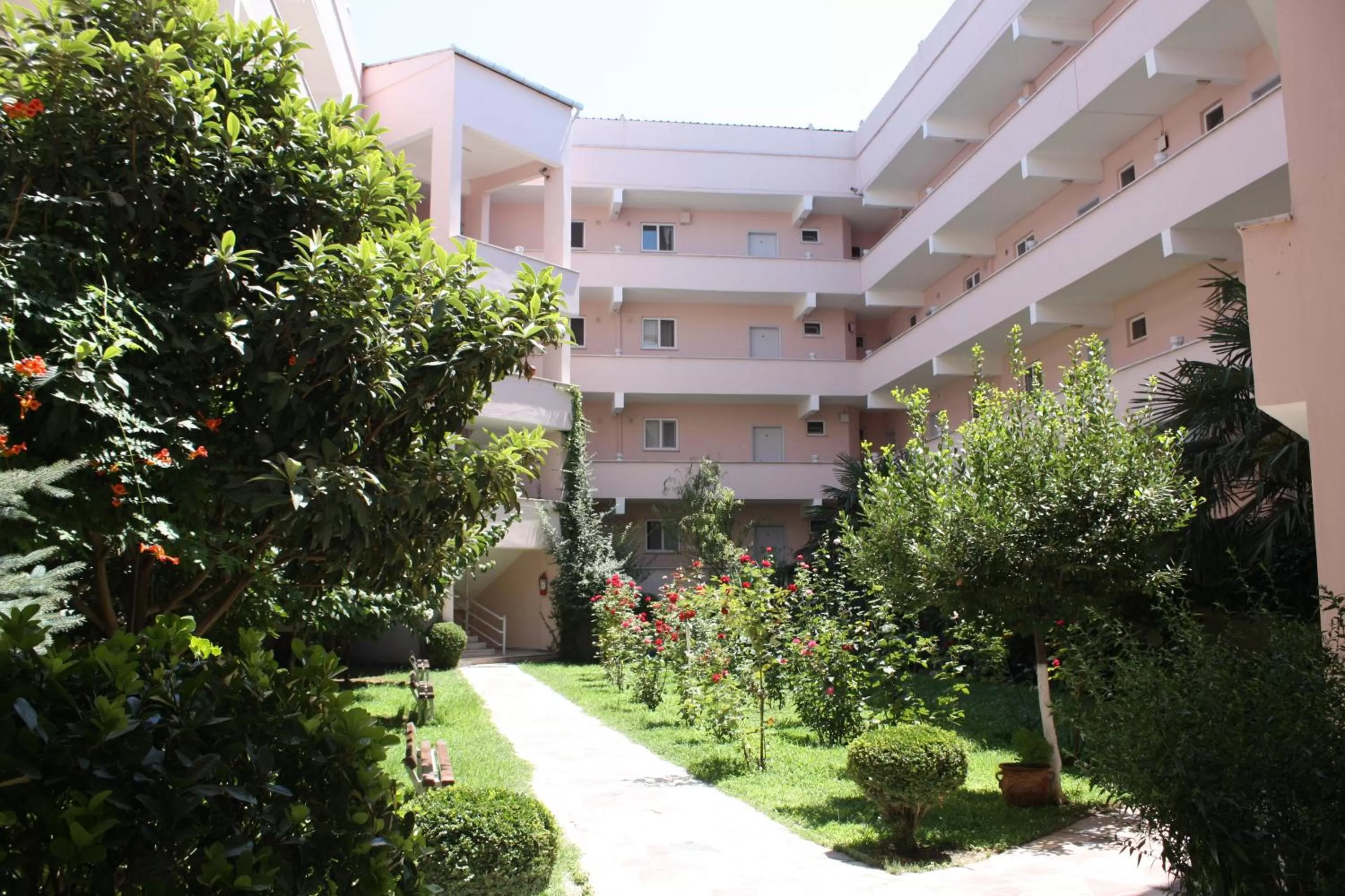 Garden, Property Building in Orçin Apart Hotel